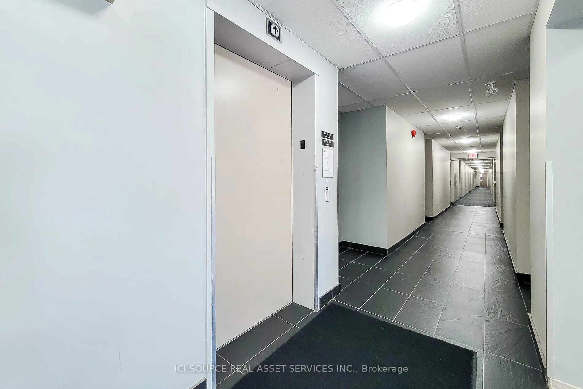78 Roehampton Avenue, #411