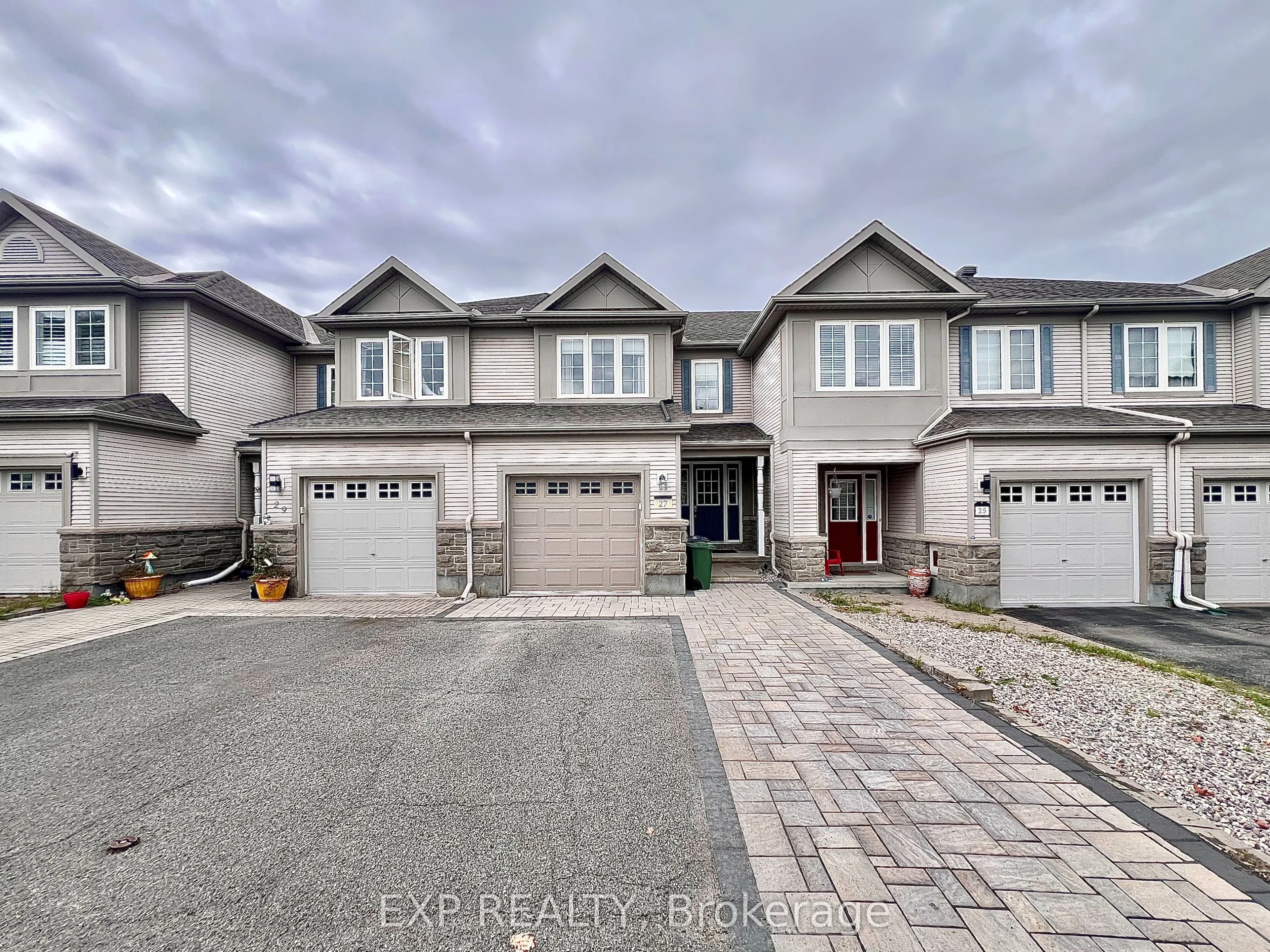 27 Kirkstone Private