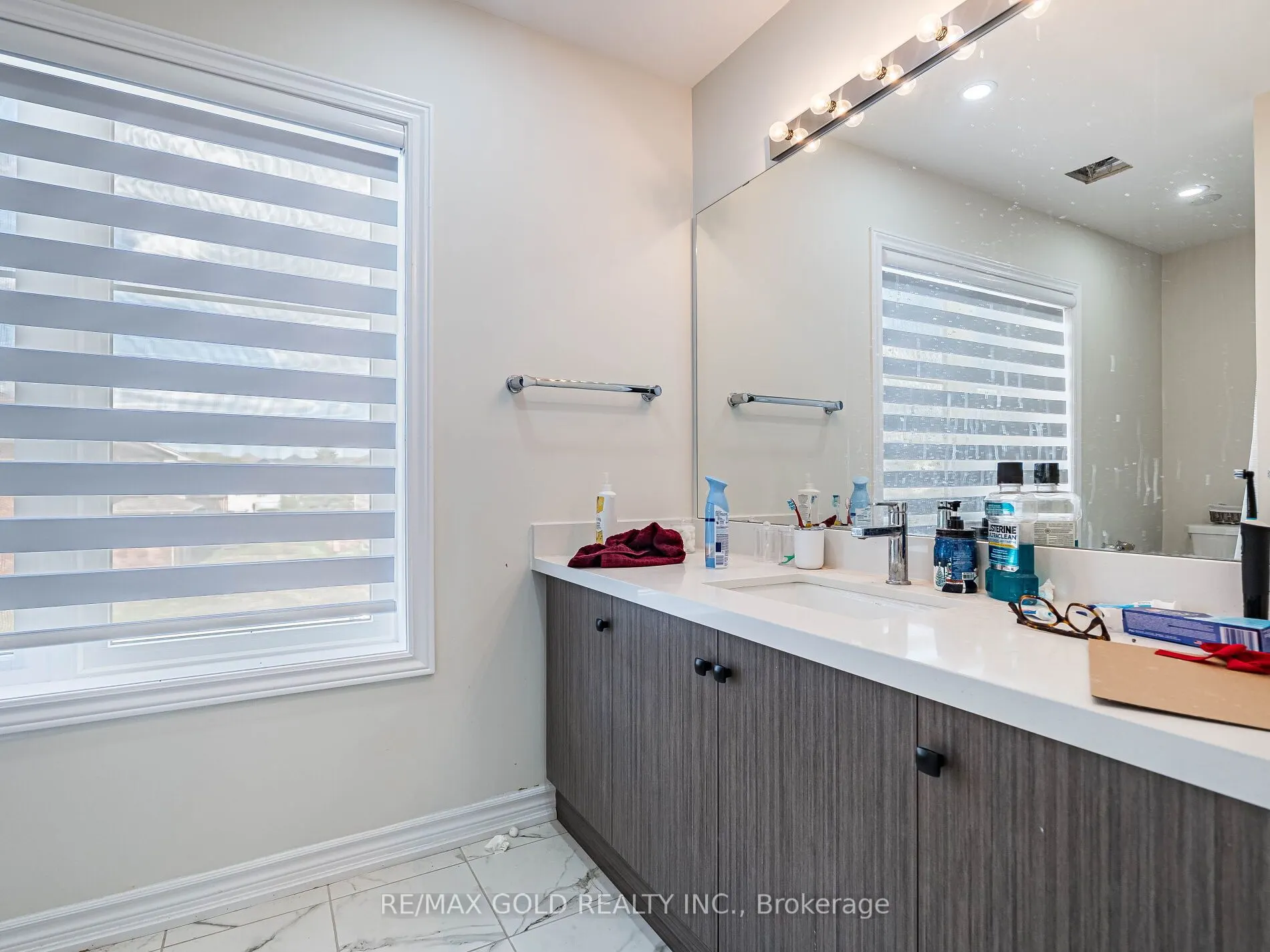 17 Cottonwood Crescent