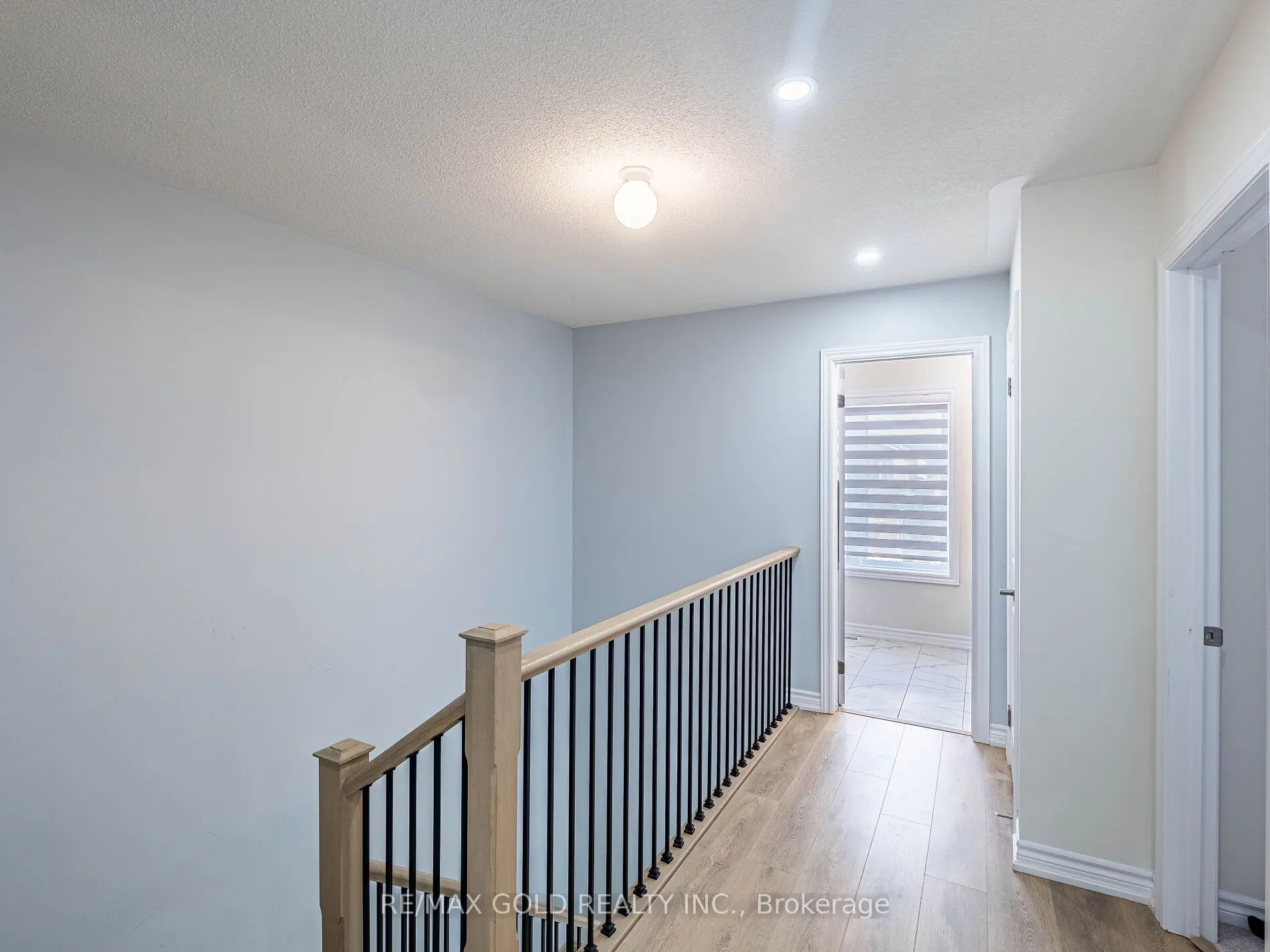 17 Cottonwood Crescent