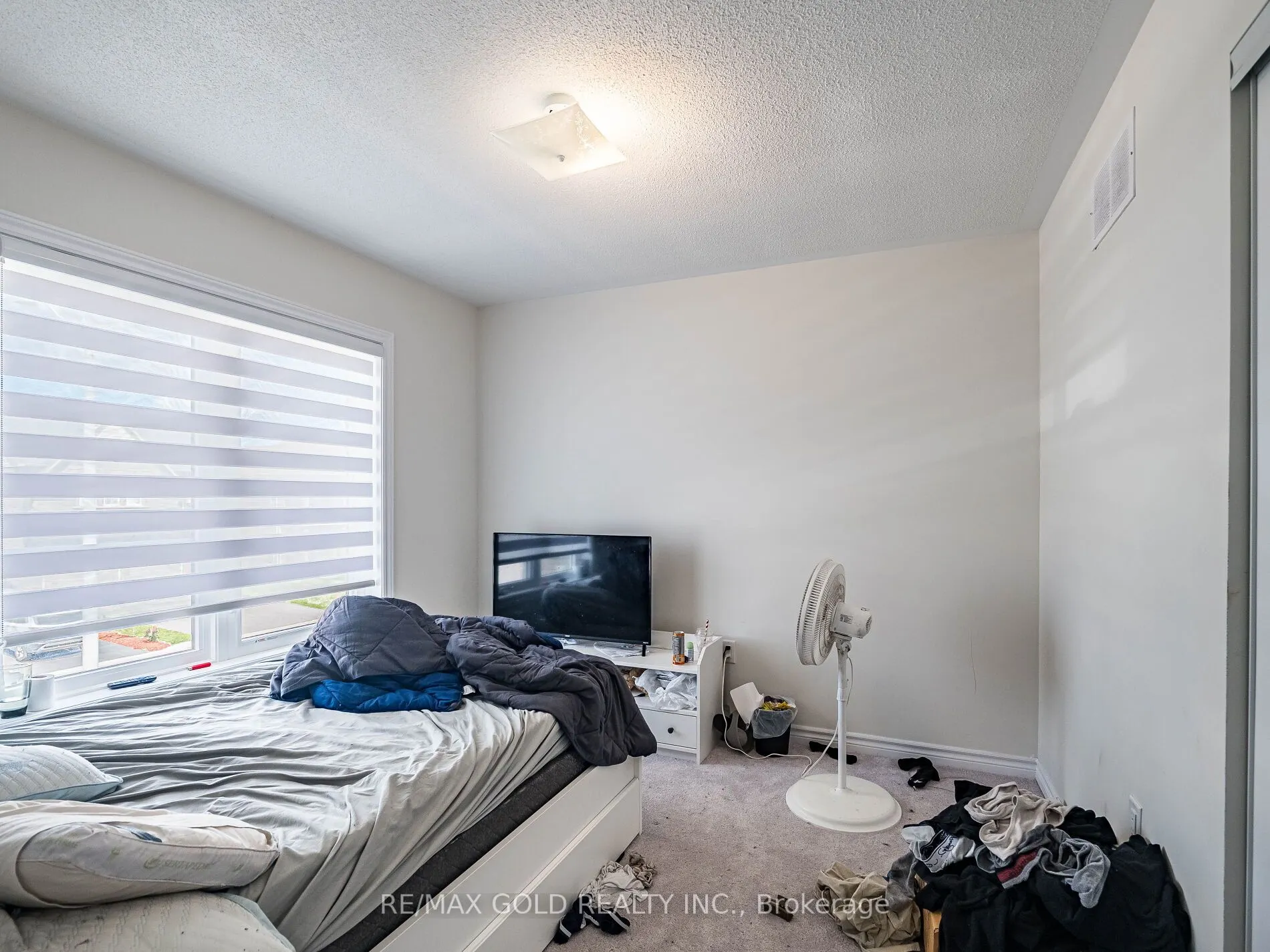 17 Cottonwood Crescent