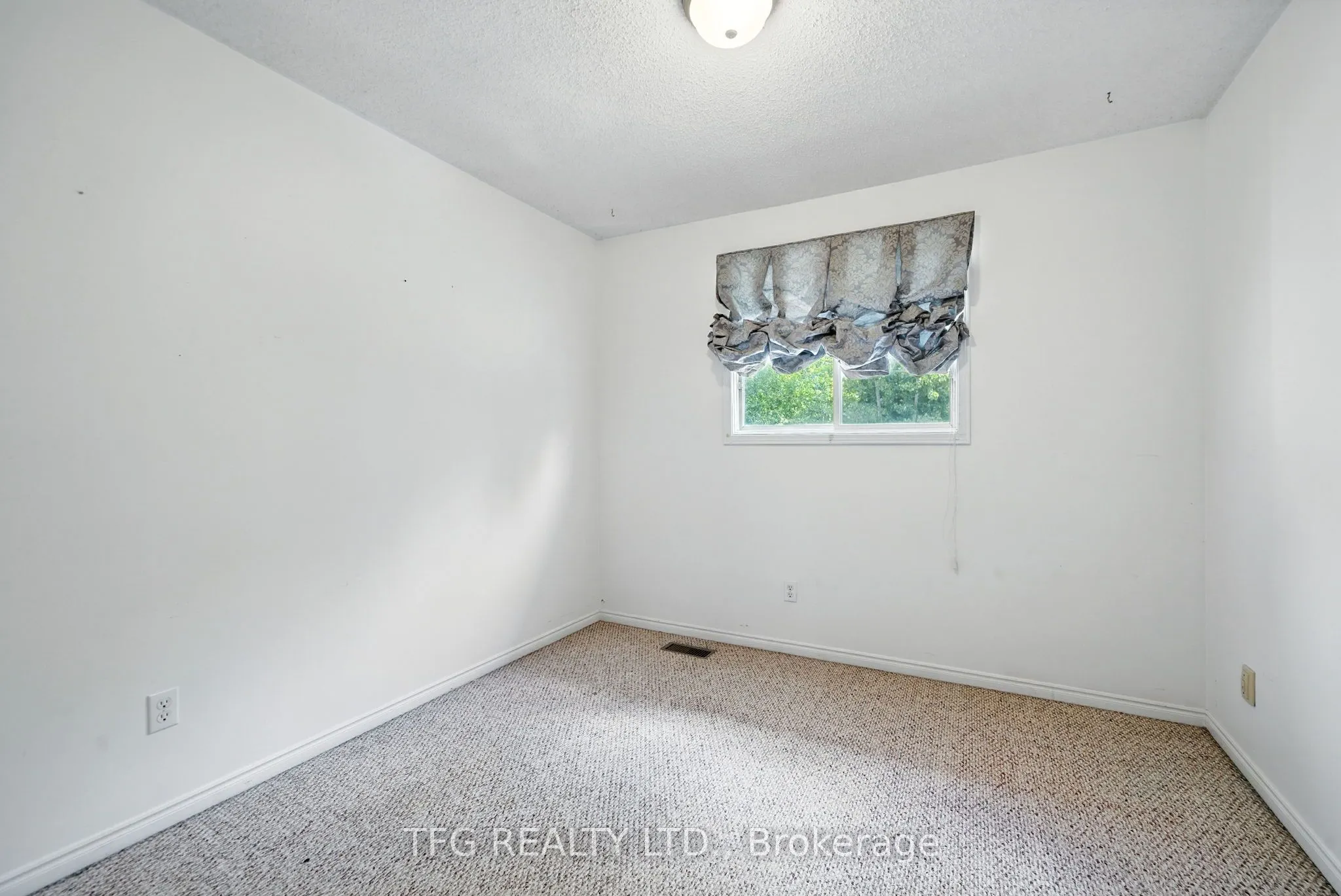 165 Sutherland Crescent