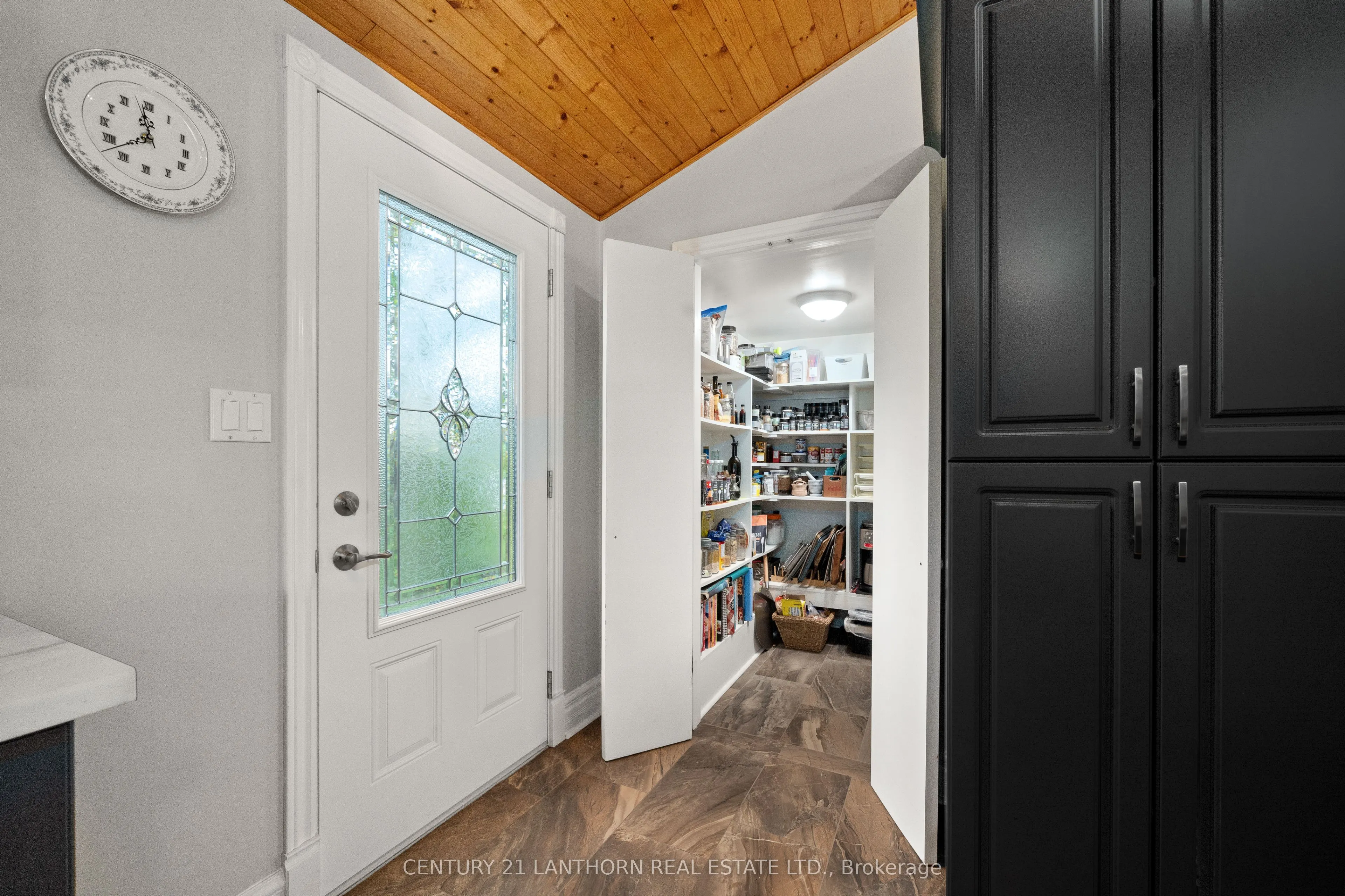 1647 County 10 Road