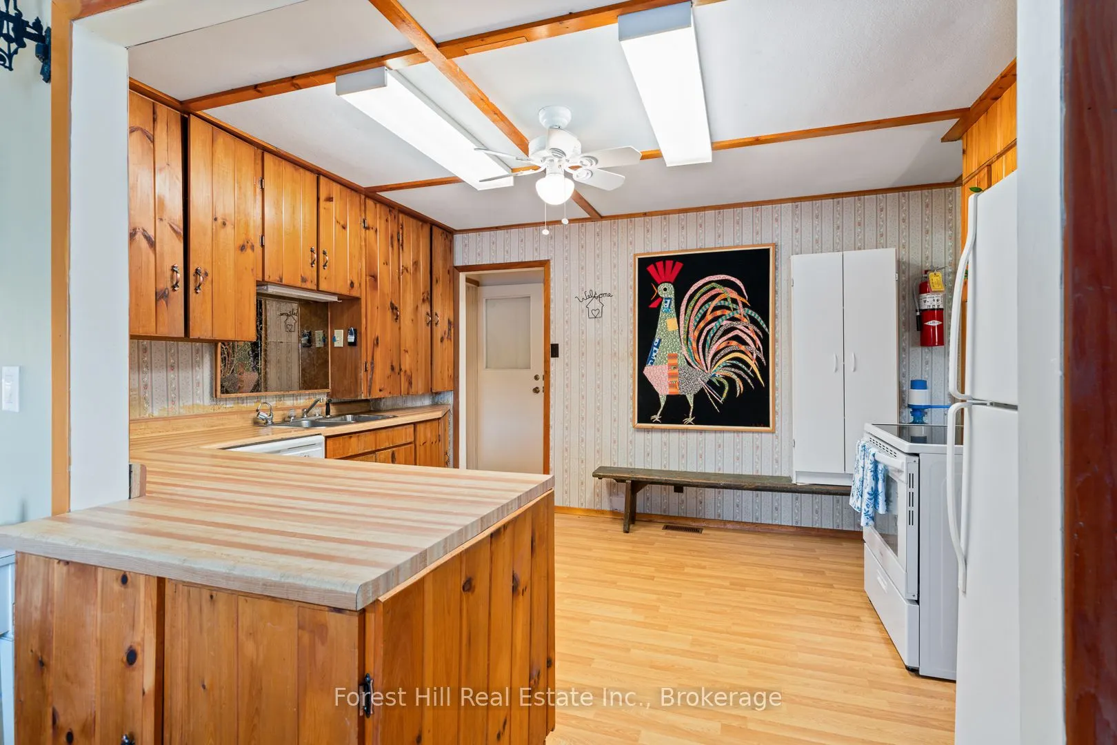 3477 Livingstone Lake Road