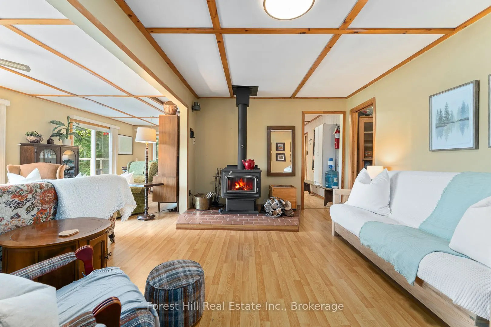 3477 Livingstone Lake Road