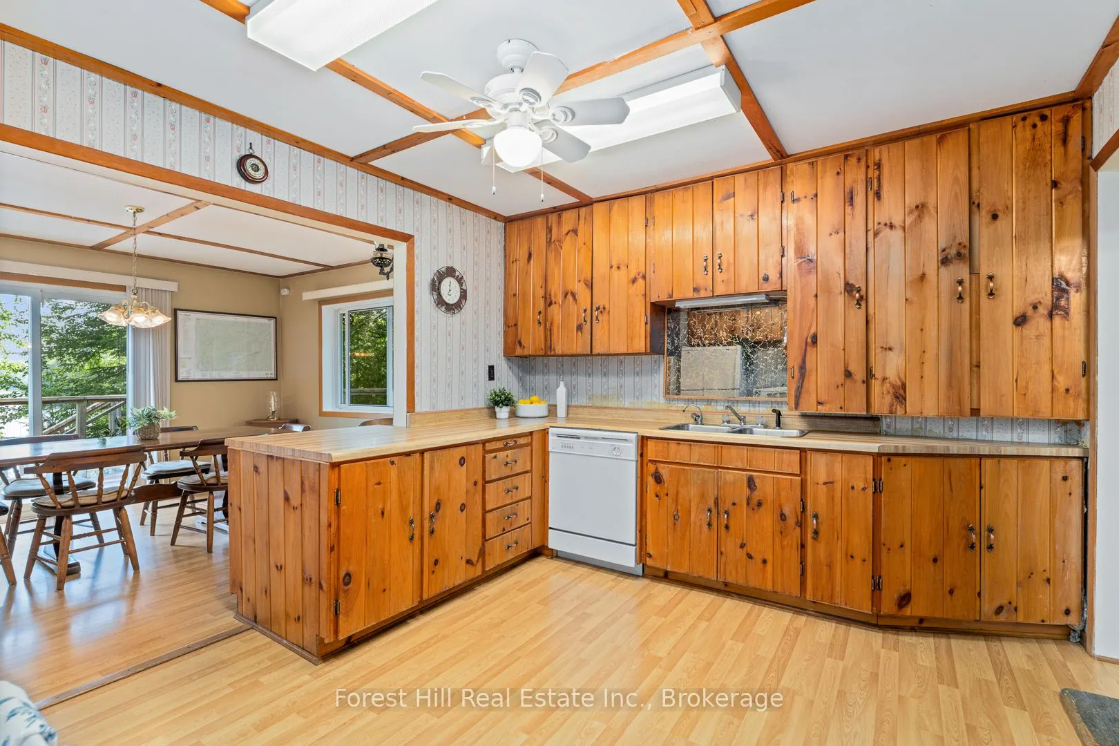 3477 Livingstone Lake Road