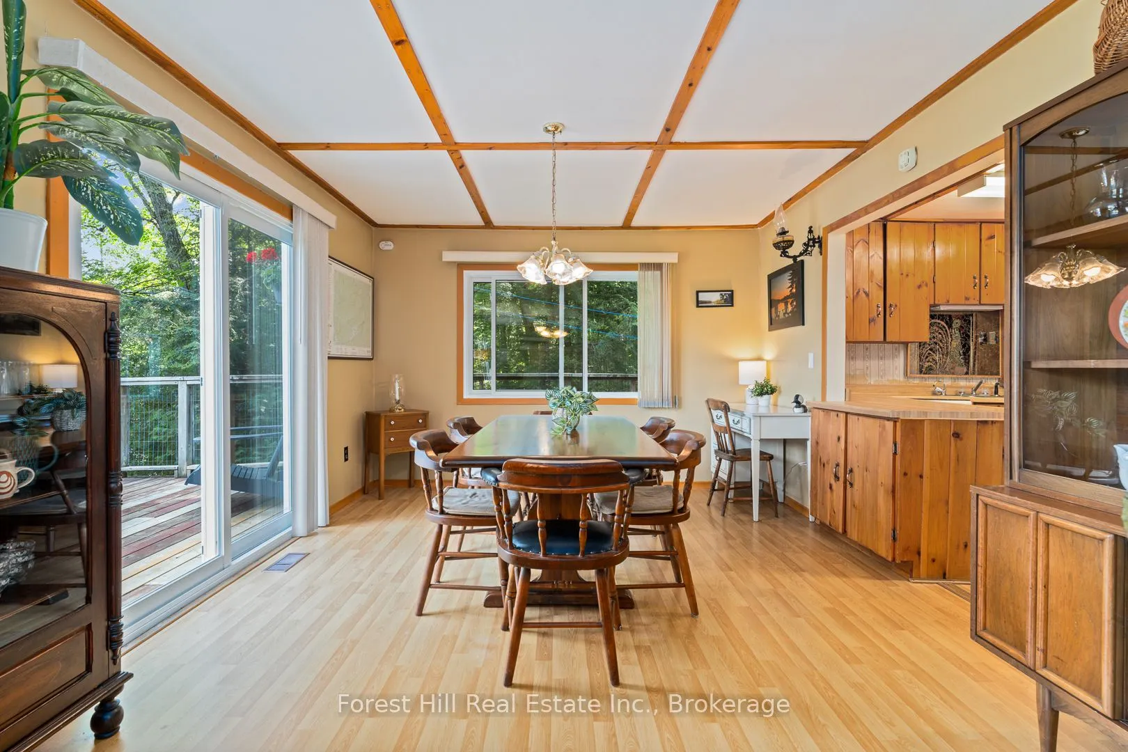 3477 Livingstone Lake Road