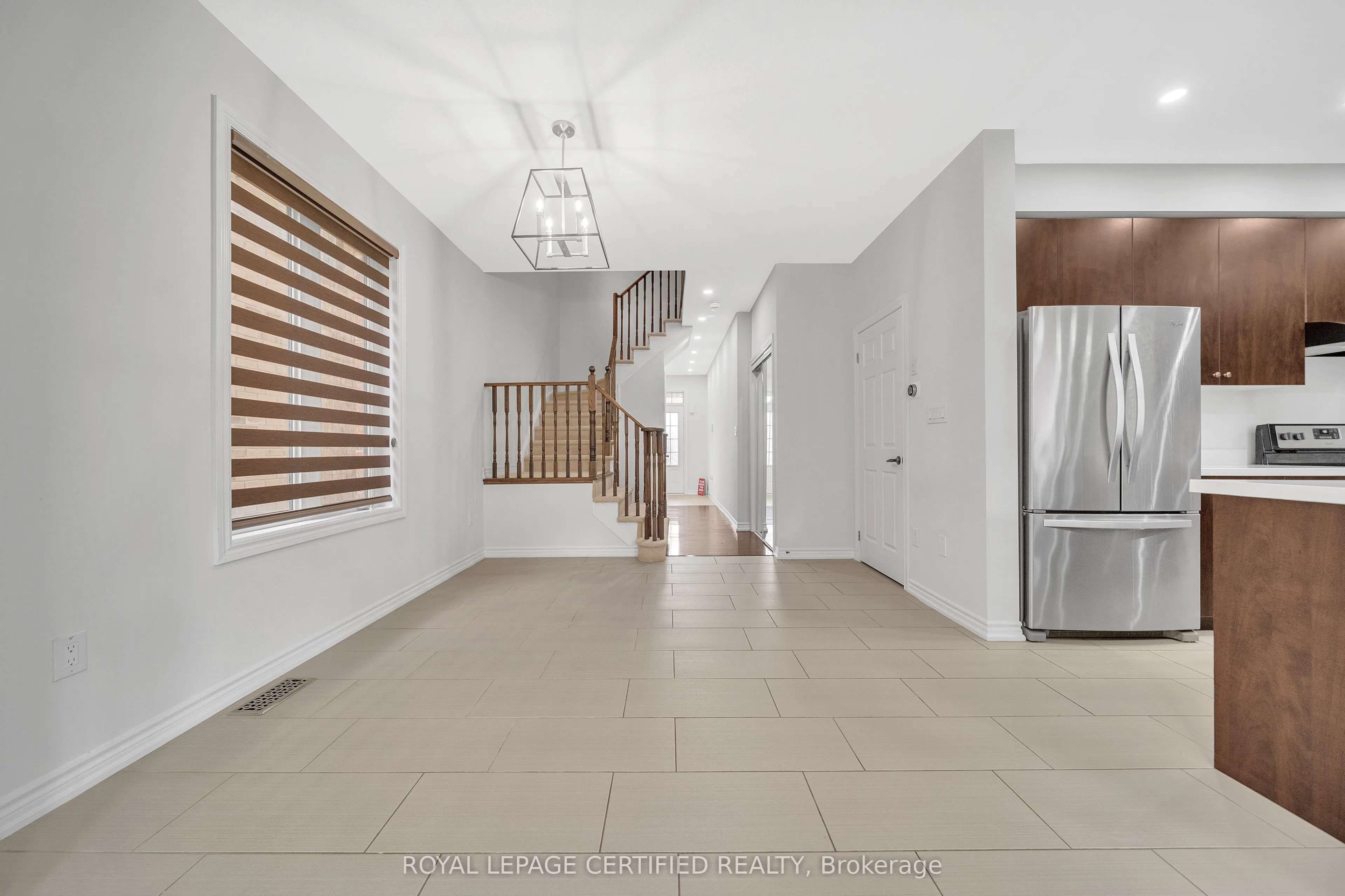 17 Arnold Marshall Boulevard