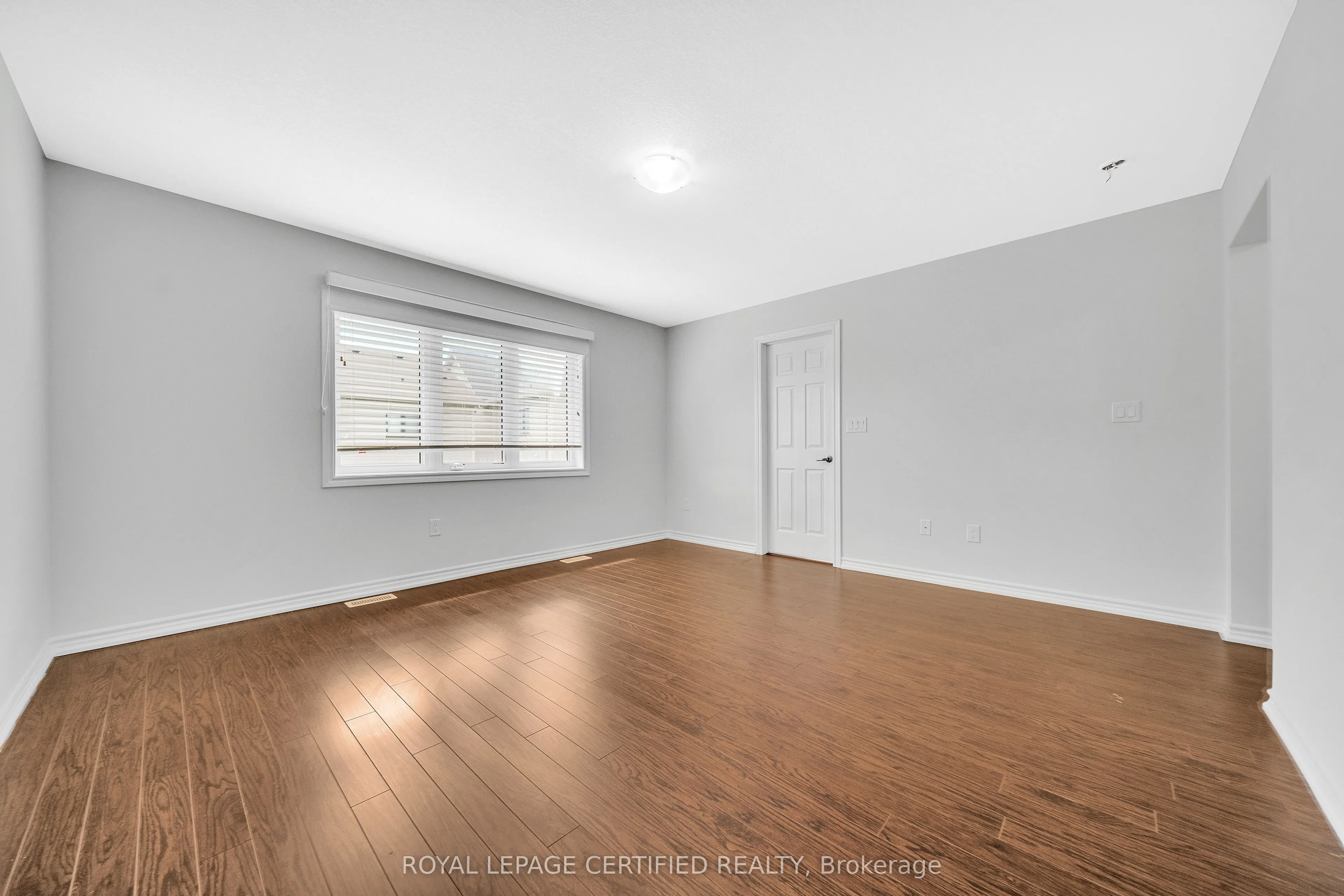 17 Arnold Marshall Boulevard
