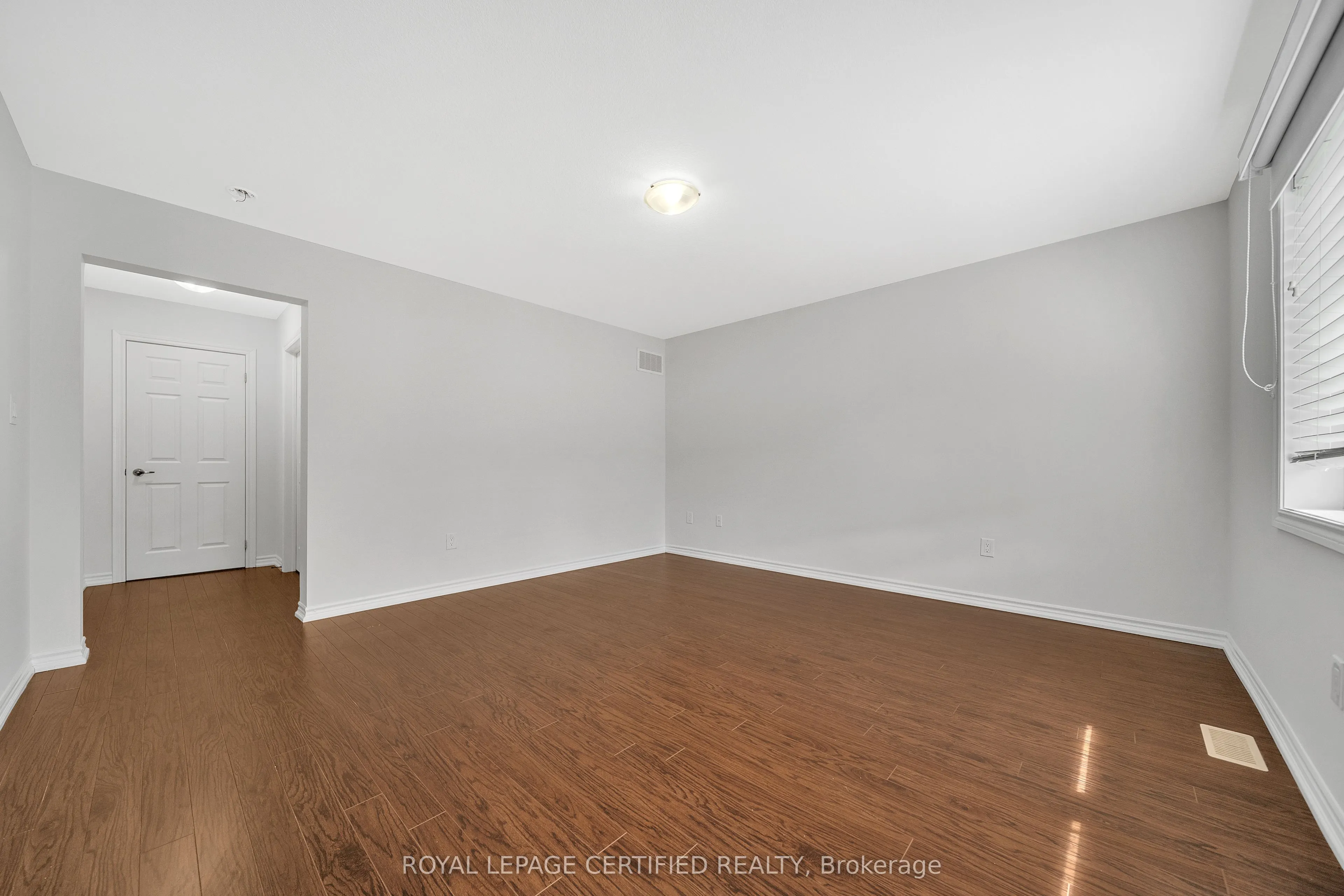 17 Arnold Marshall Boulevard