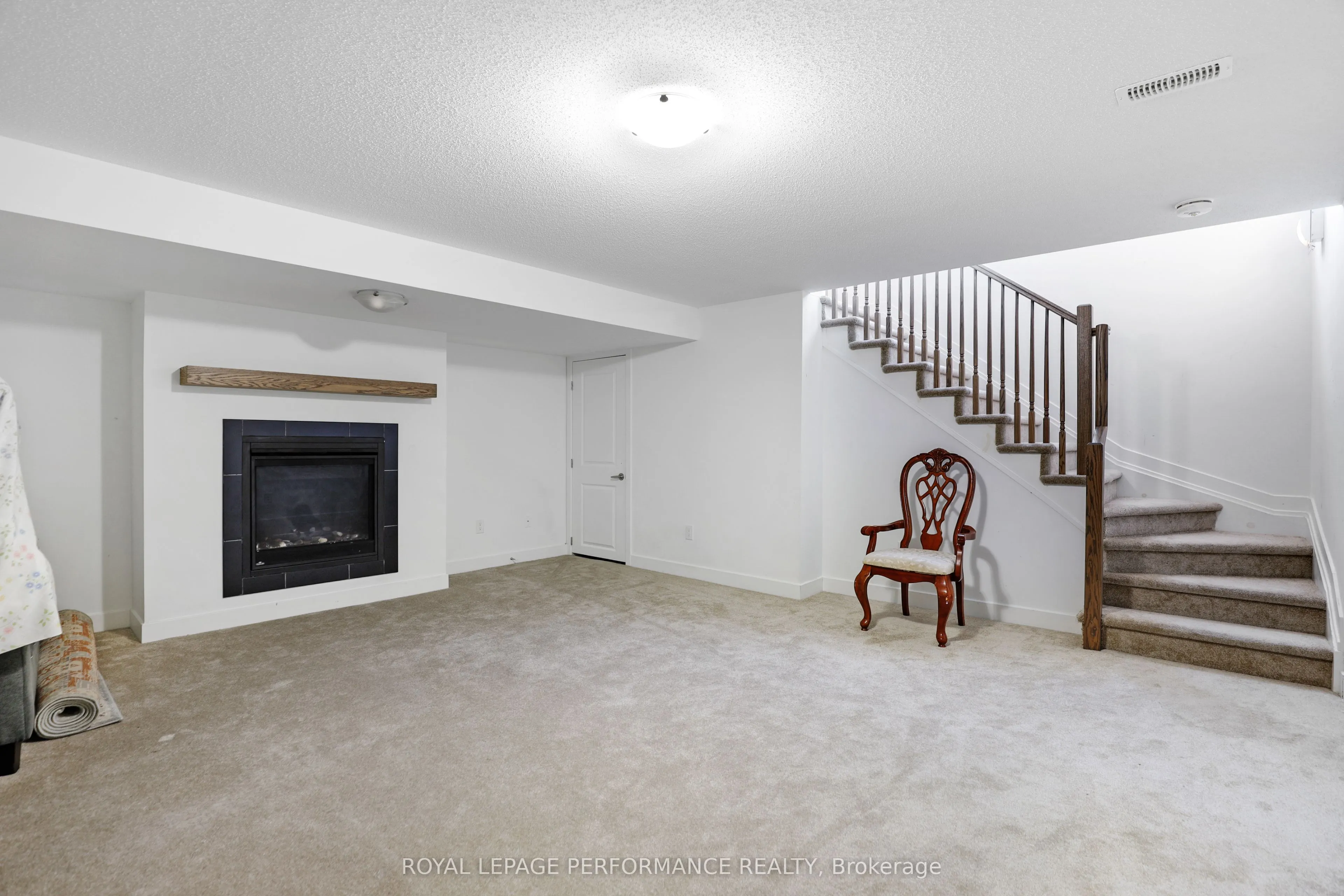 471 FERNSIDE Street