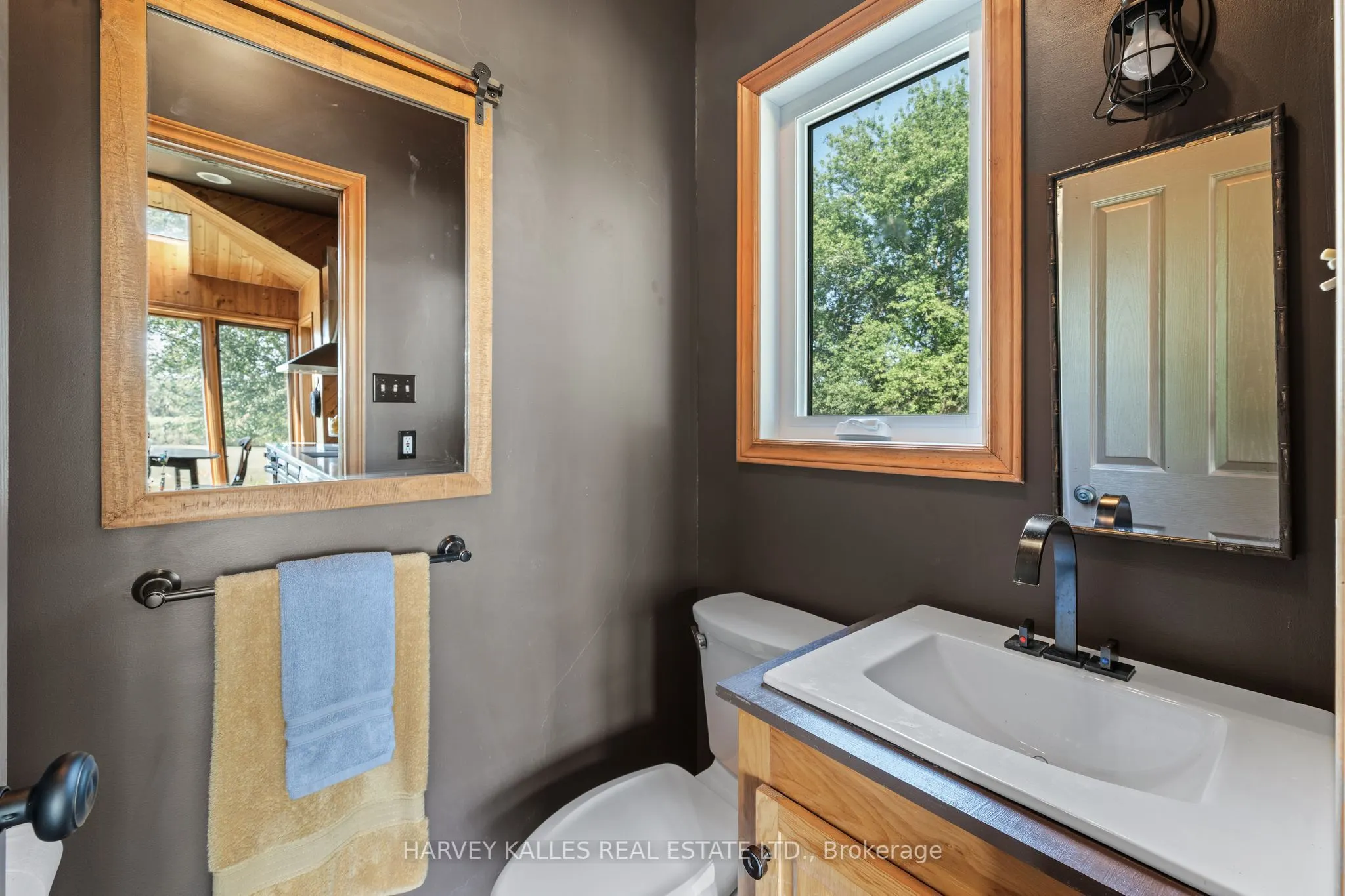 13667 Loyalist Parkway