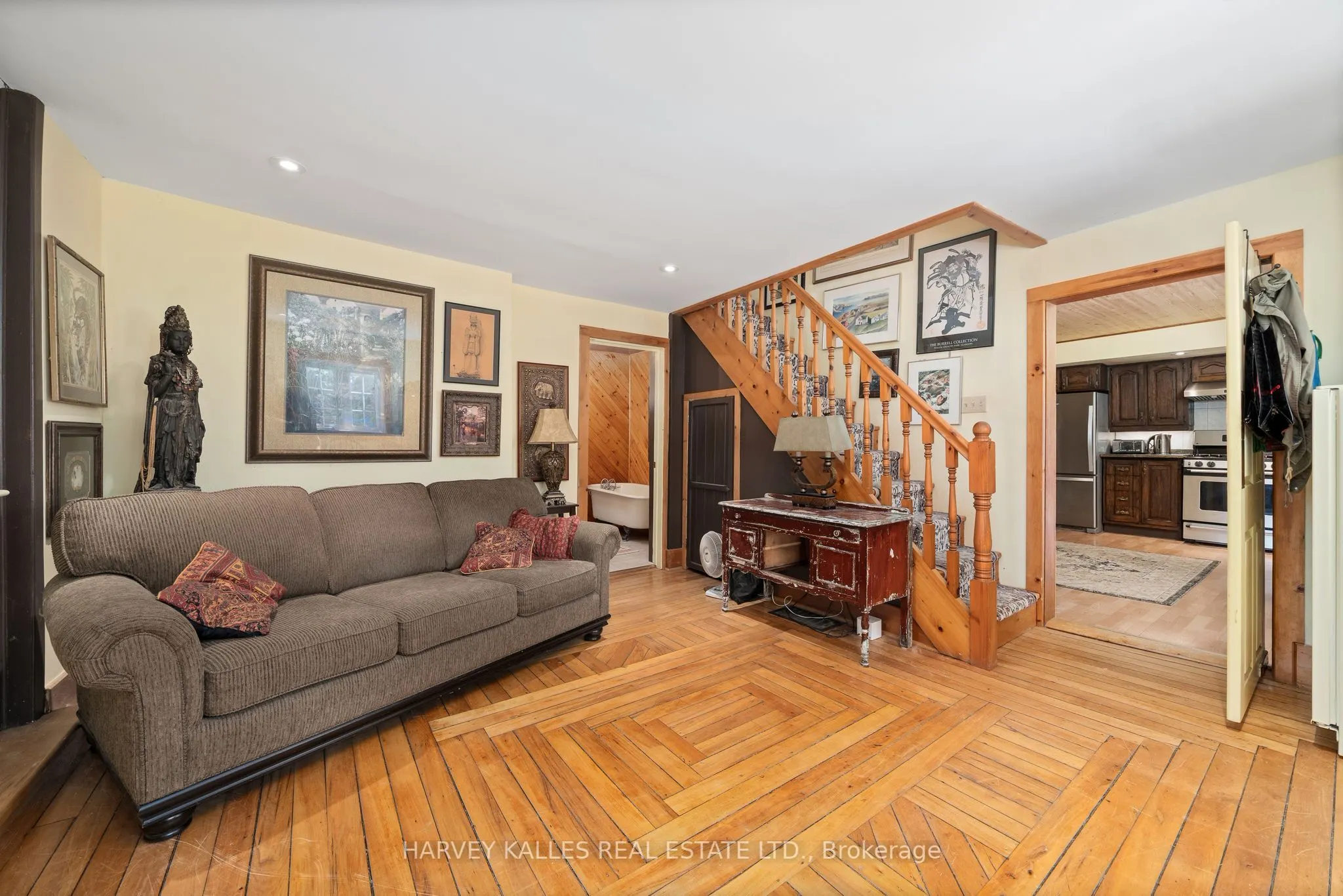 13667 Loyalist Parkway