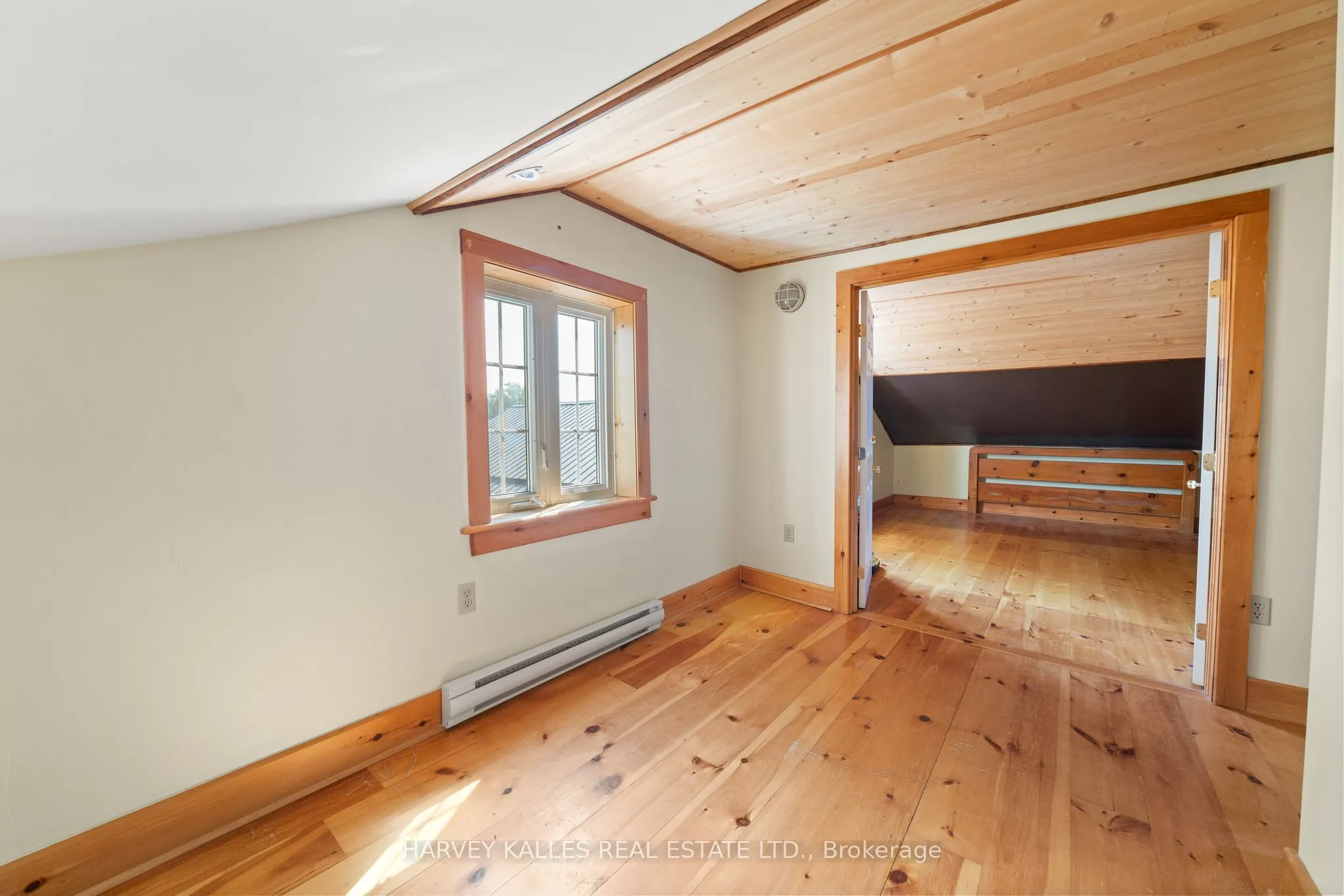 13667 Loyalist Parkway