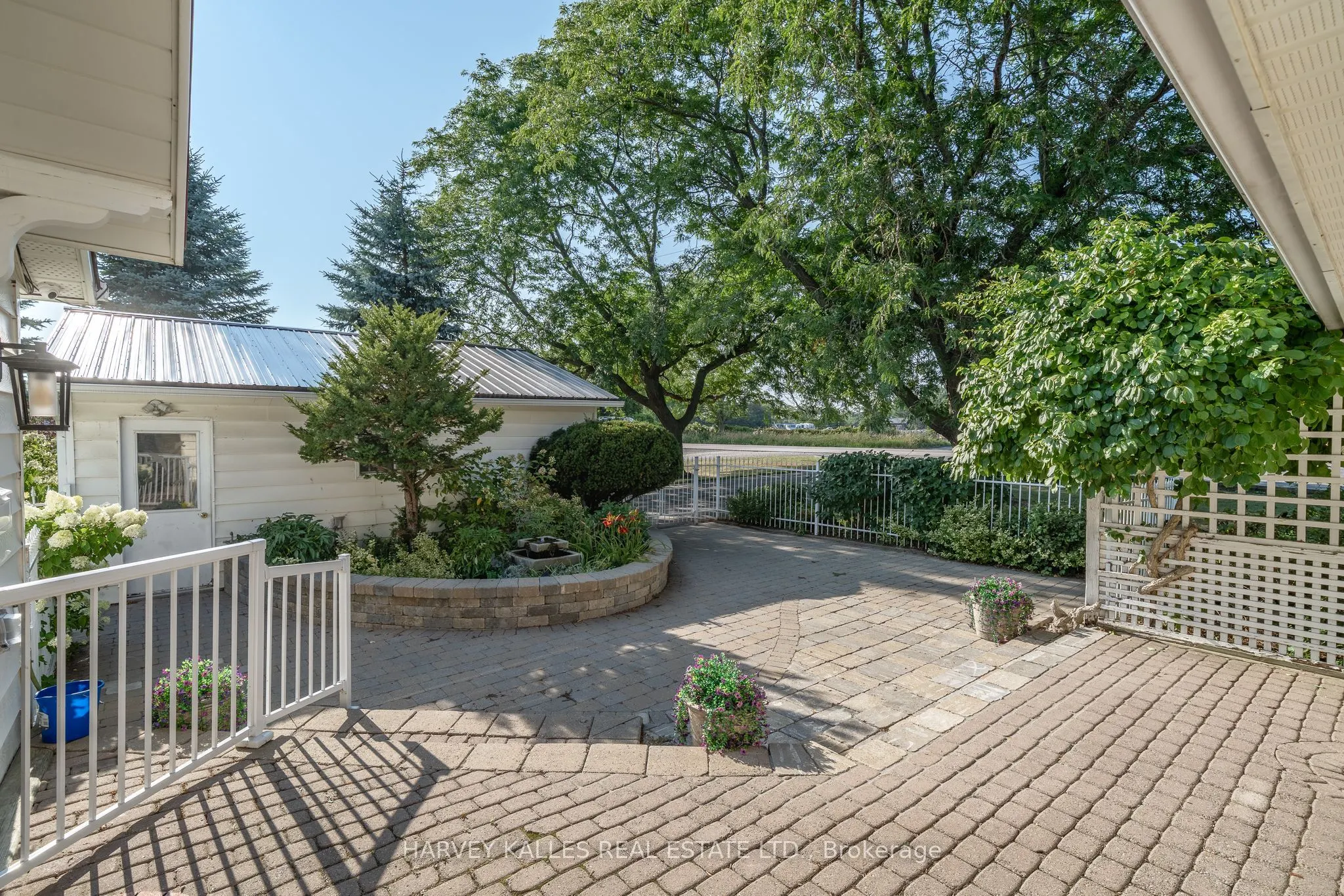 13667 Loyalist Parkway
