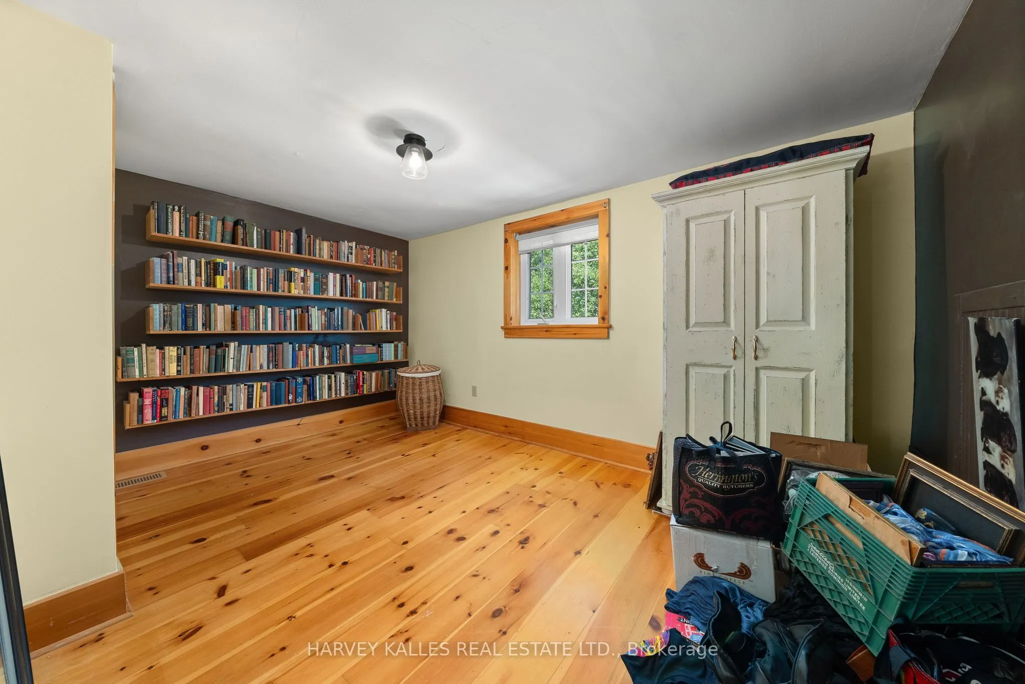 13667 Loyalist Parkway
