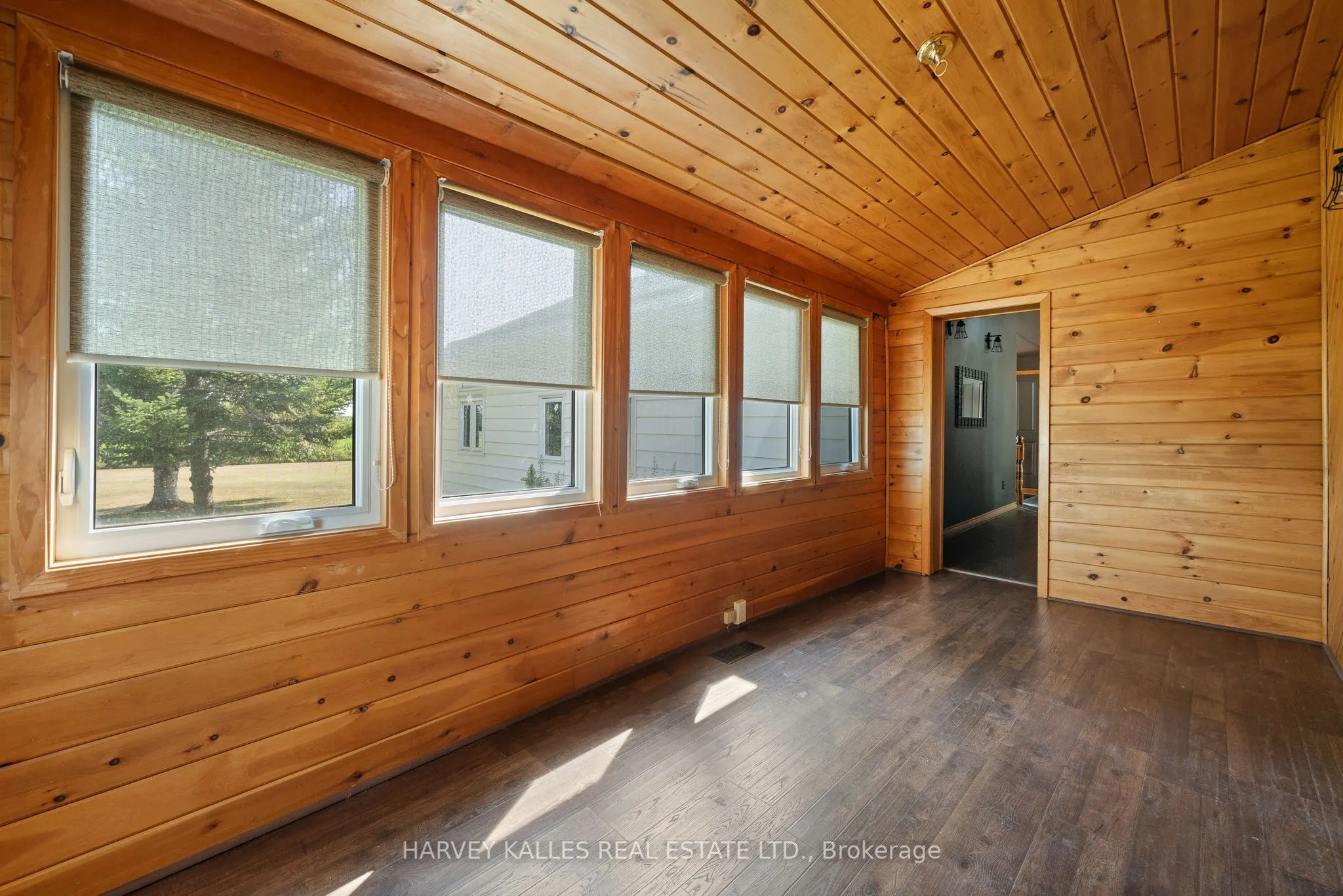 13667 Loyalist Parkway