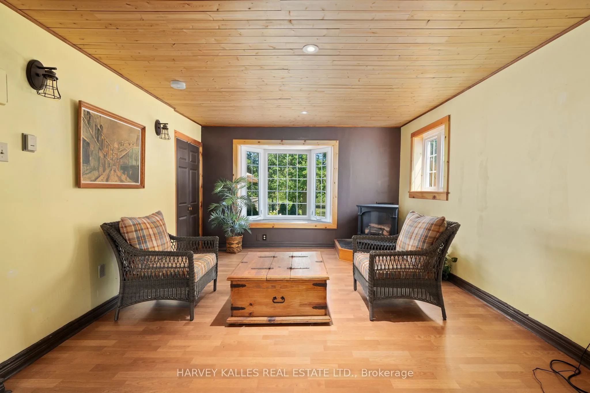 13667 Loyalist Parkway
