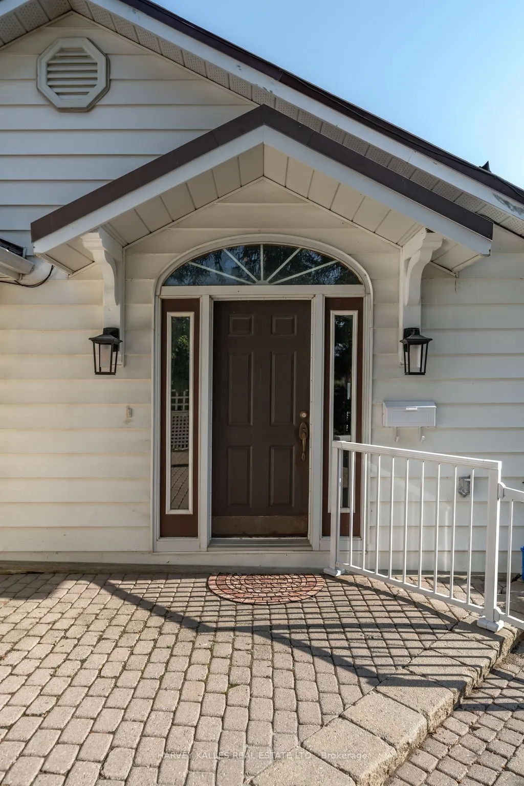 13667 Loyalist Parkway