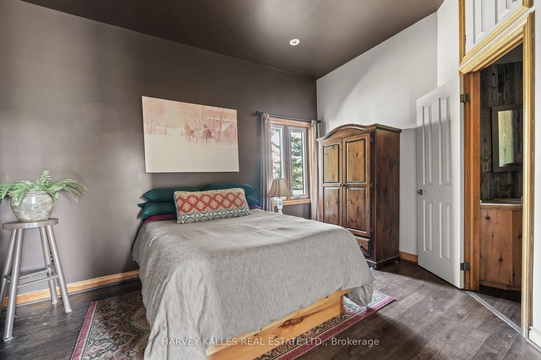 13667 Loyalist Parkway