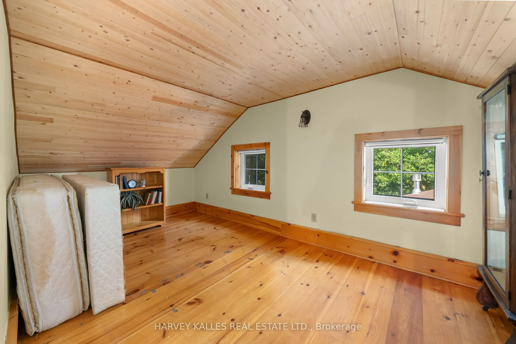 13667 Loyalist Parkway