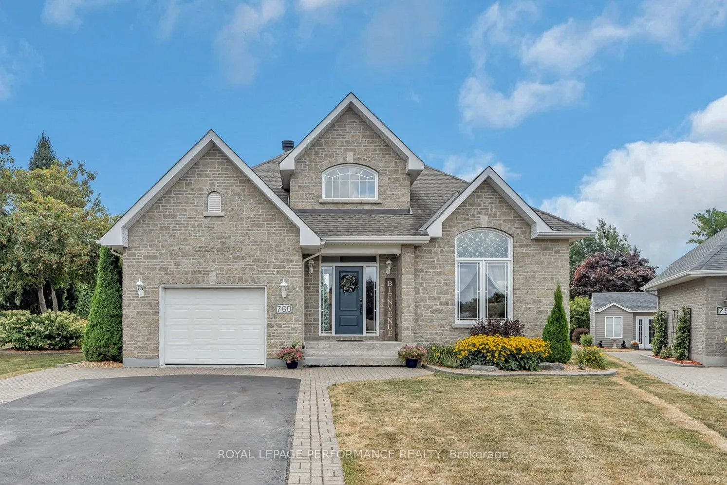 760 Levesque Crescent