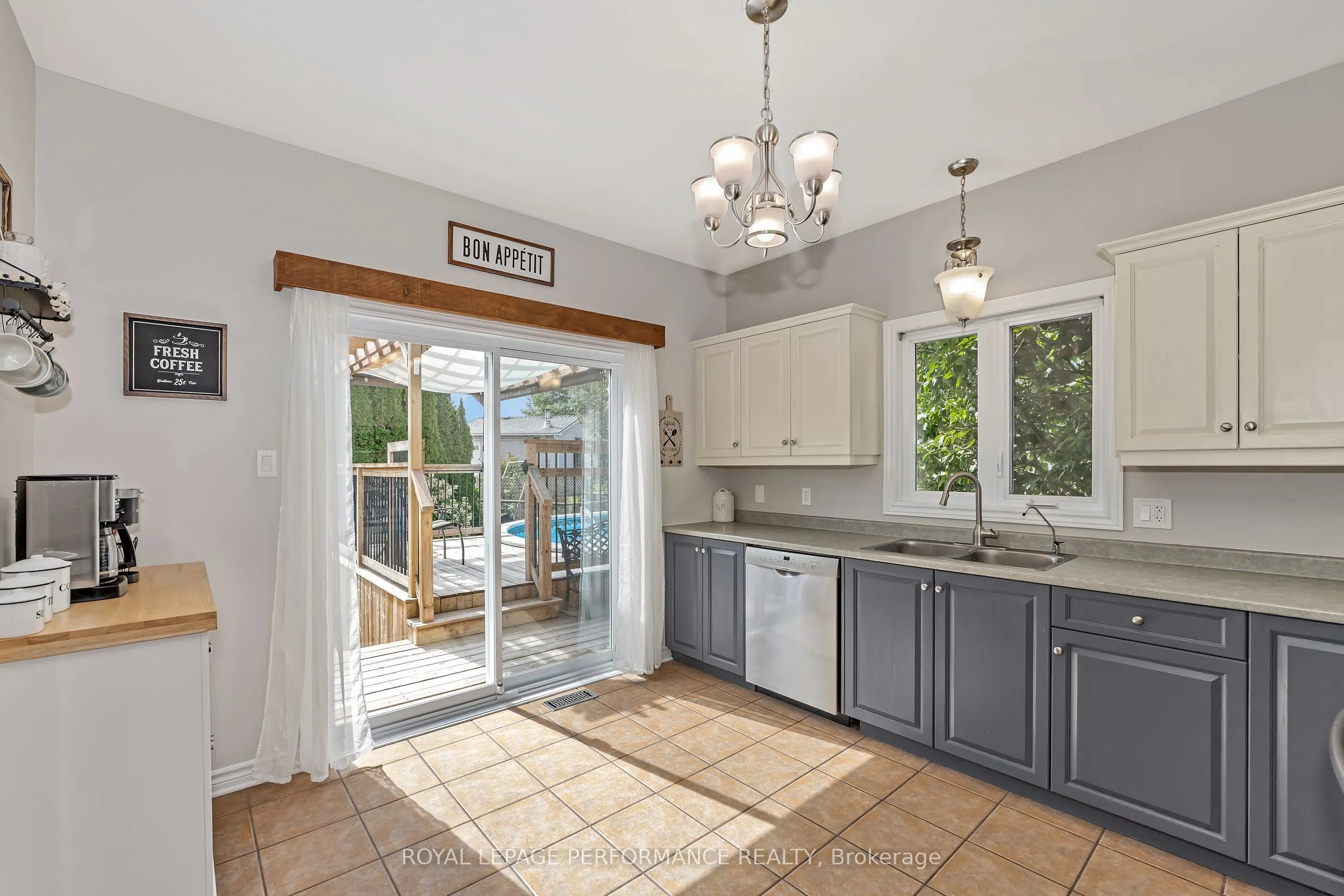 760 Levesque Crescent
