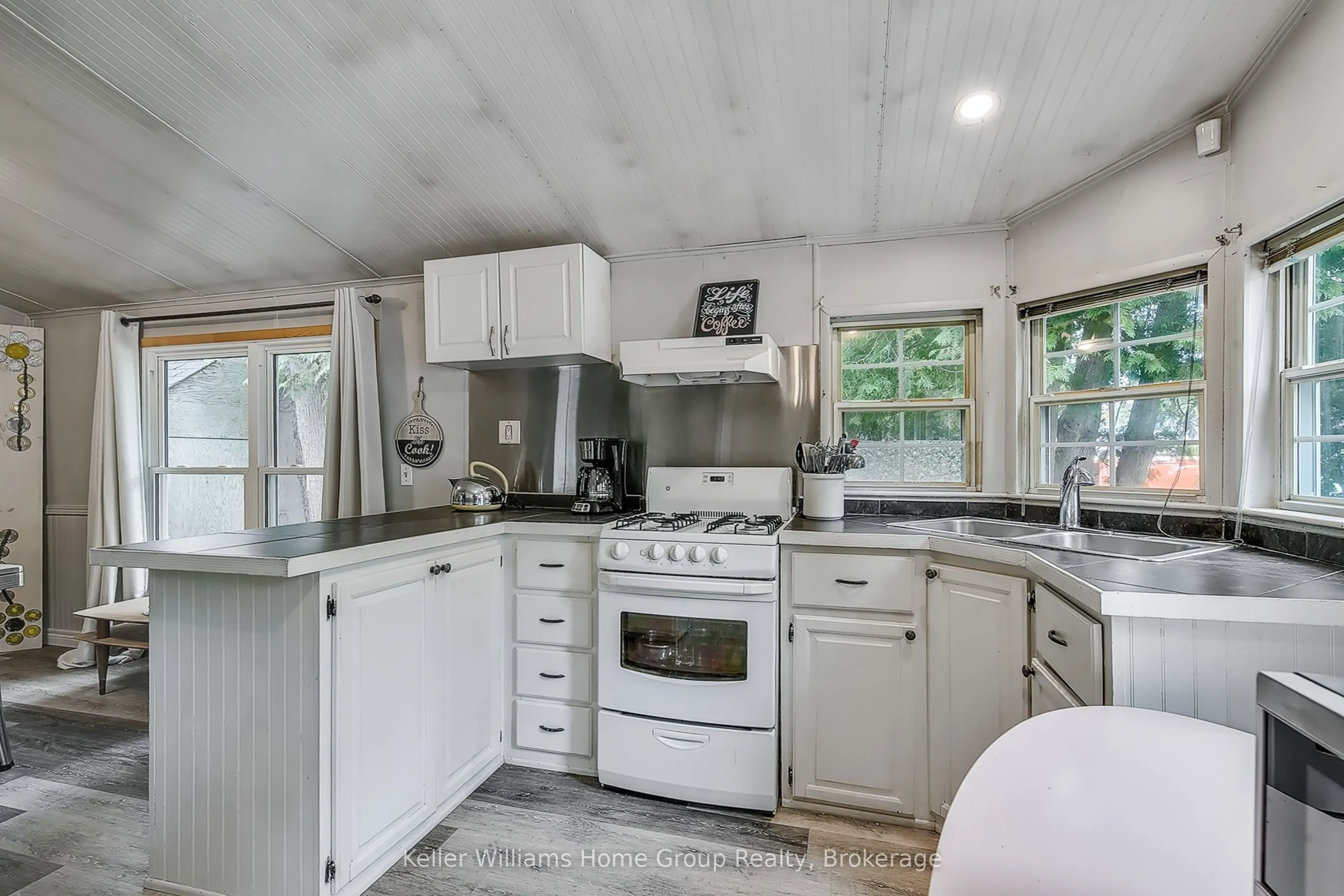 1085 10th Concession Road W, #30