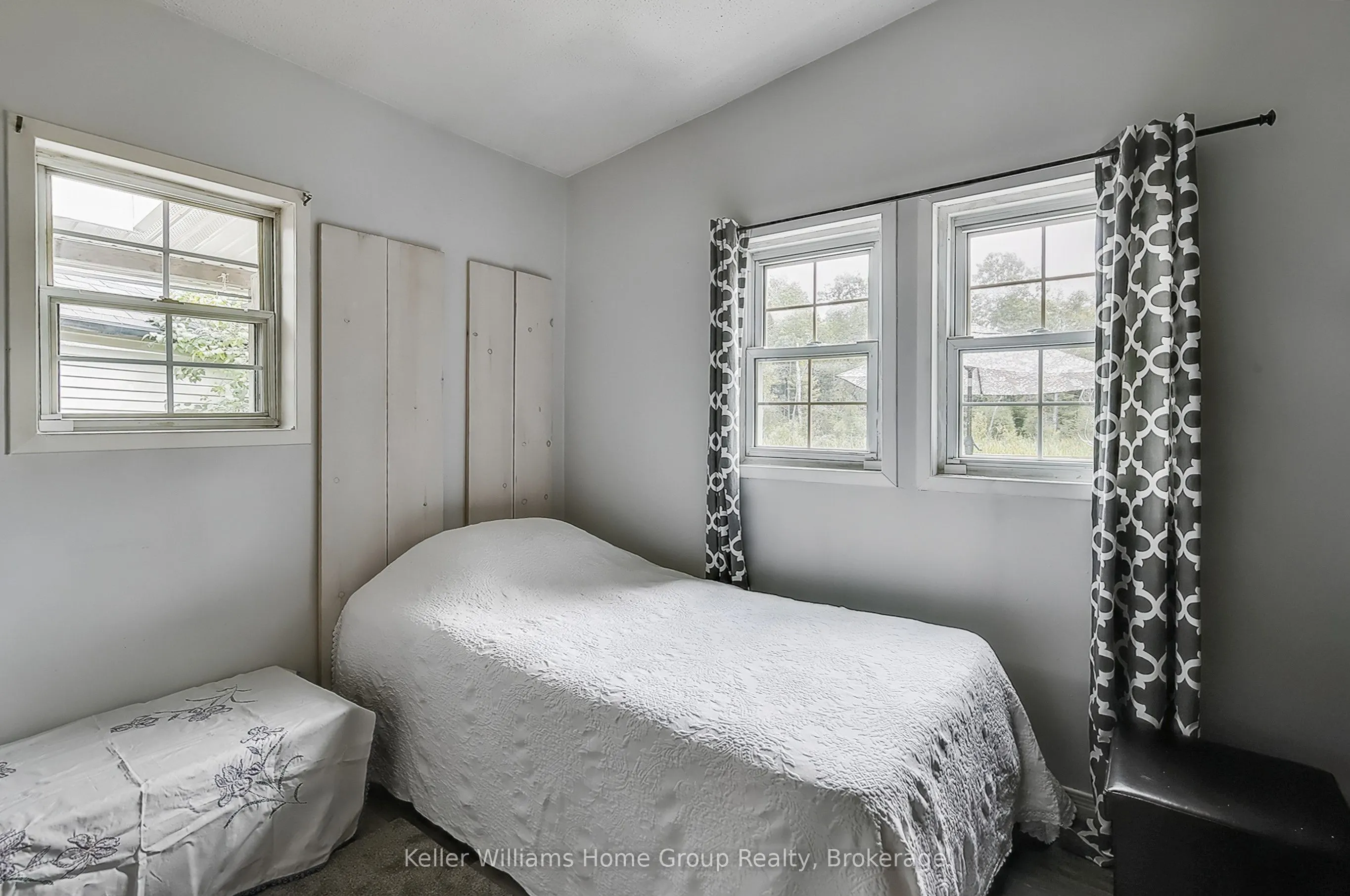 1085 10th Concession Road W, #30