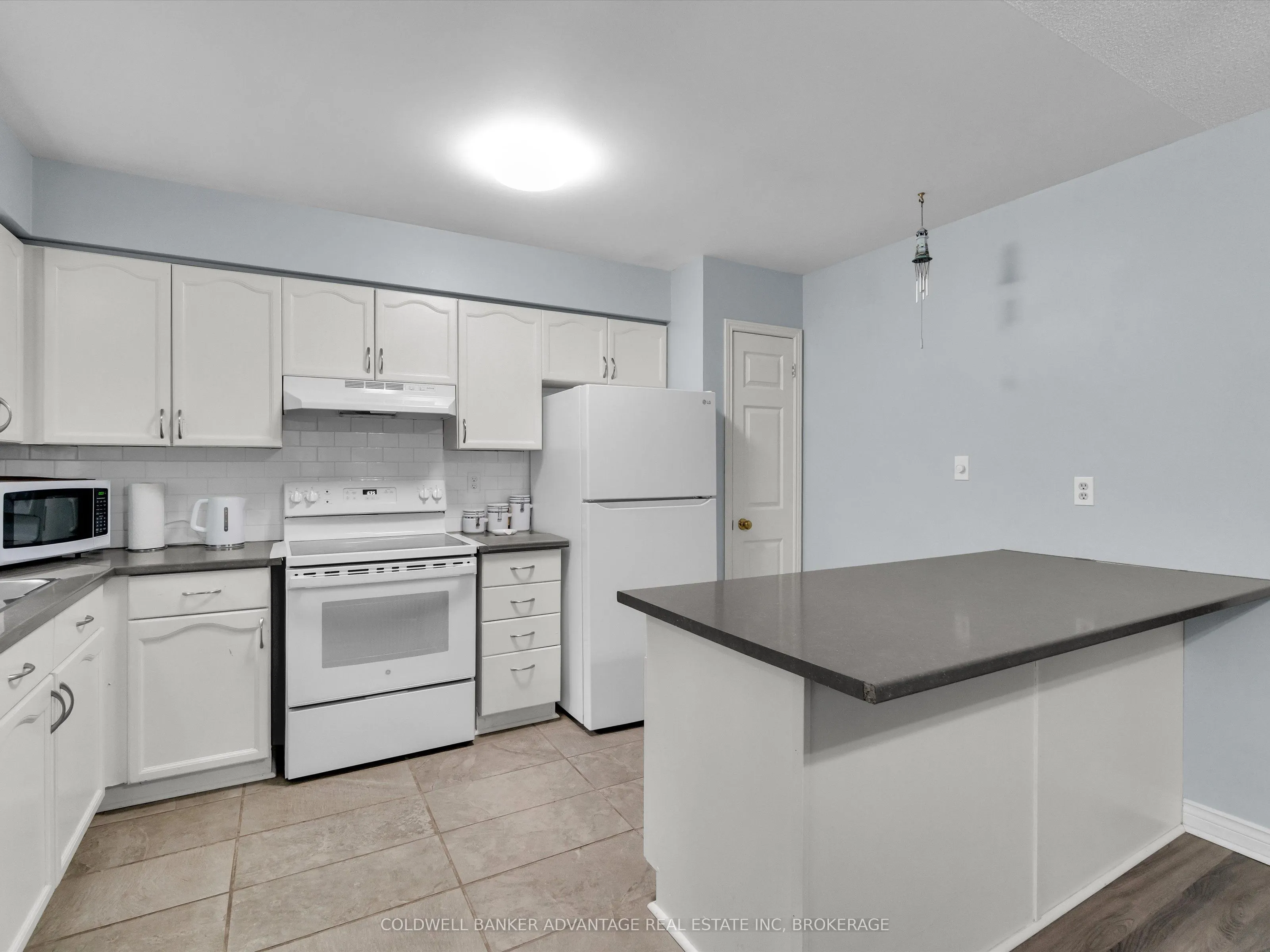 4276 HIGHWAY 520
