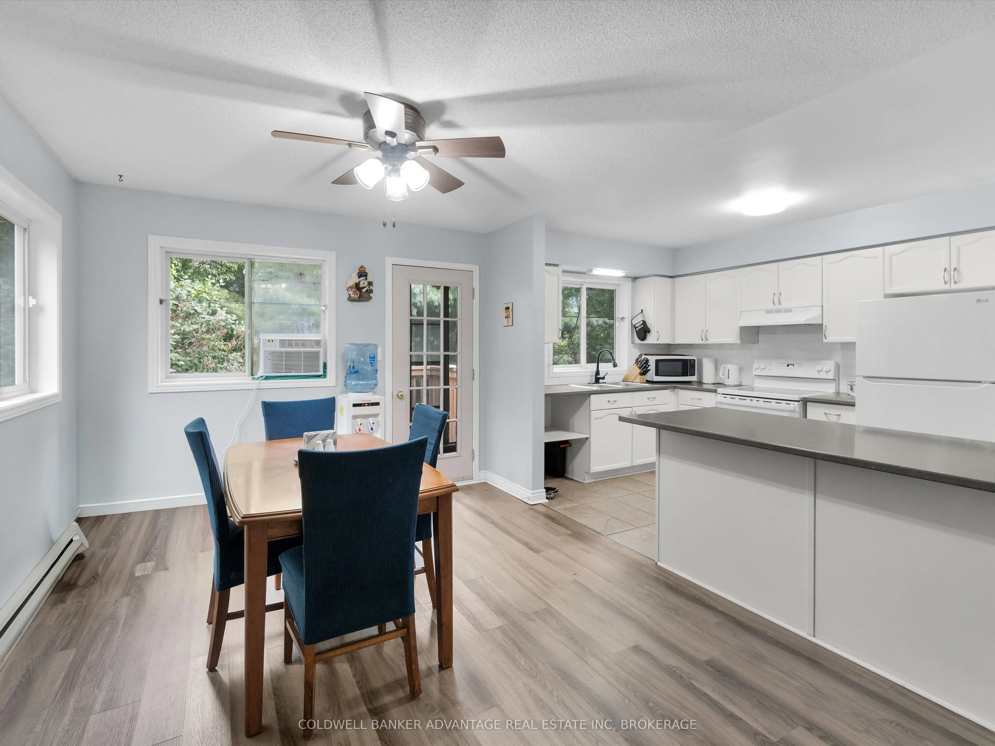4276 HIGHWAY 520