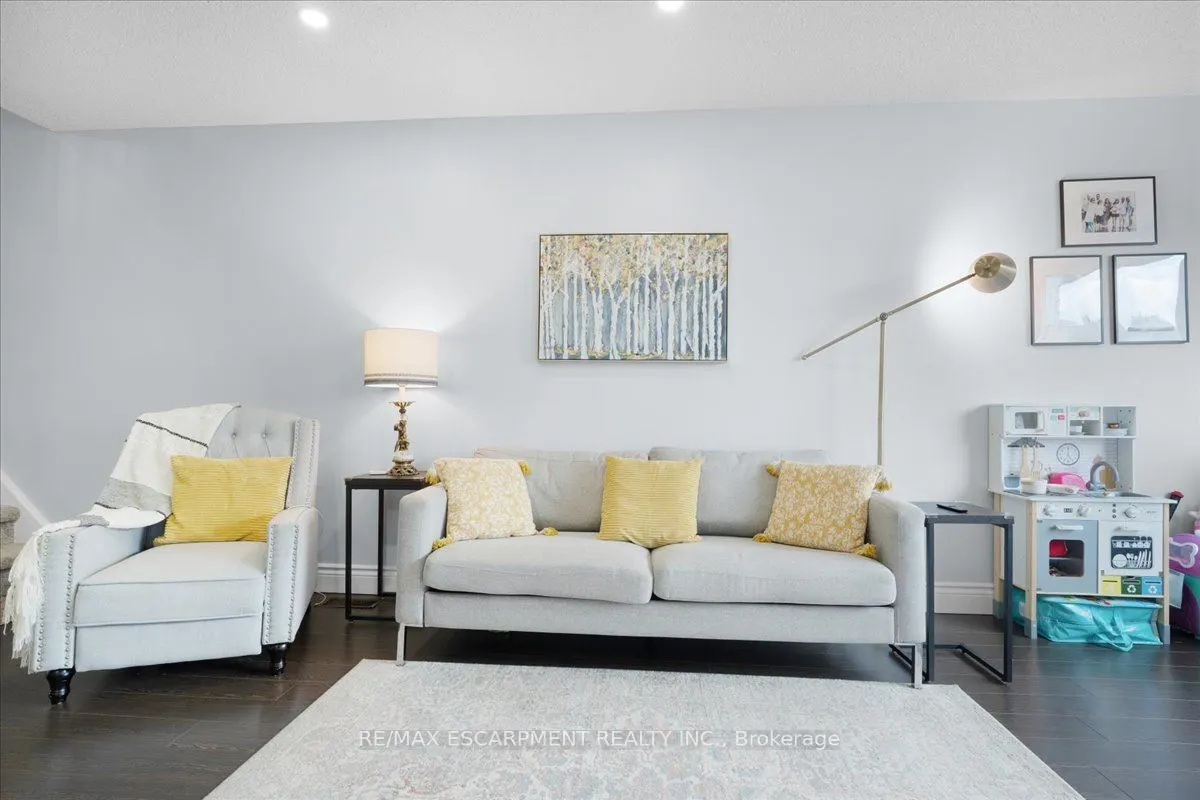104 Frances Avenue, #27