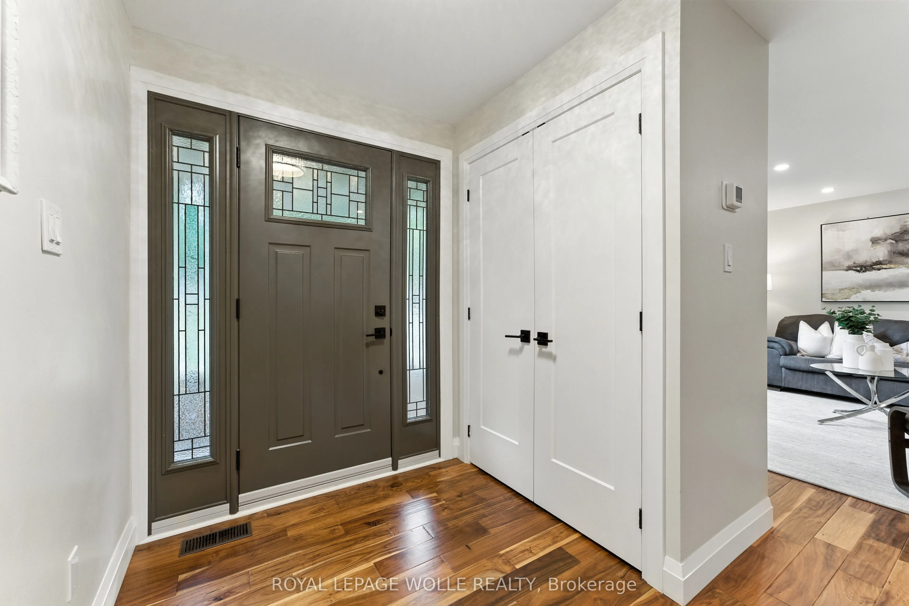 33 Shadywood Crescent