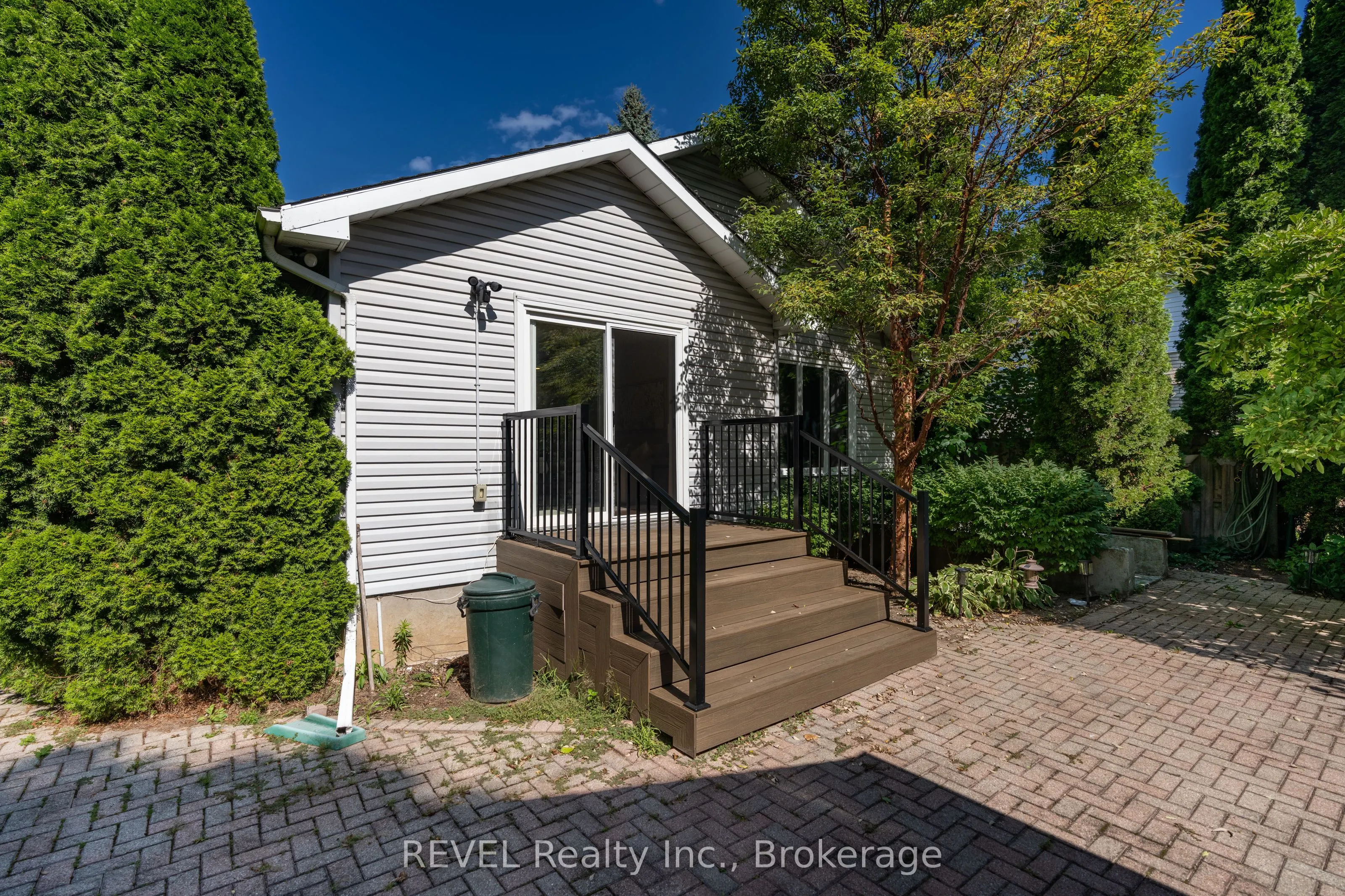 522 Mississagua Street