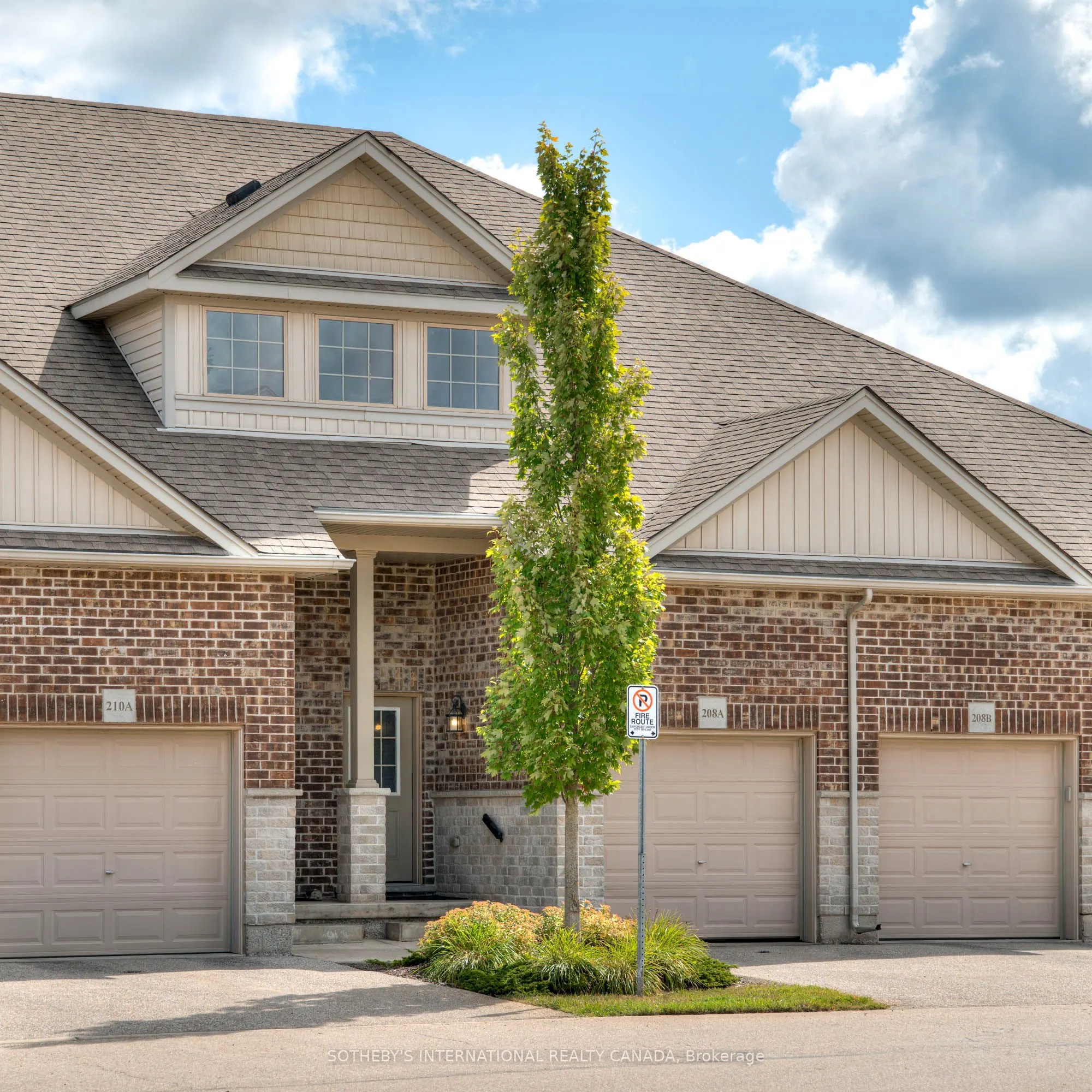 208 Jessica Crescent, #Unit # A
