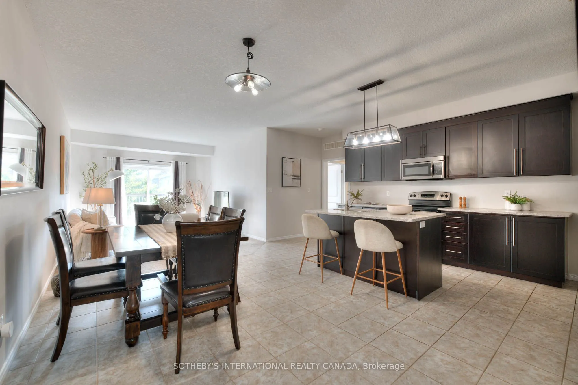 208 Jessica Crescent, #Unit # A