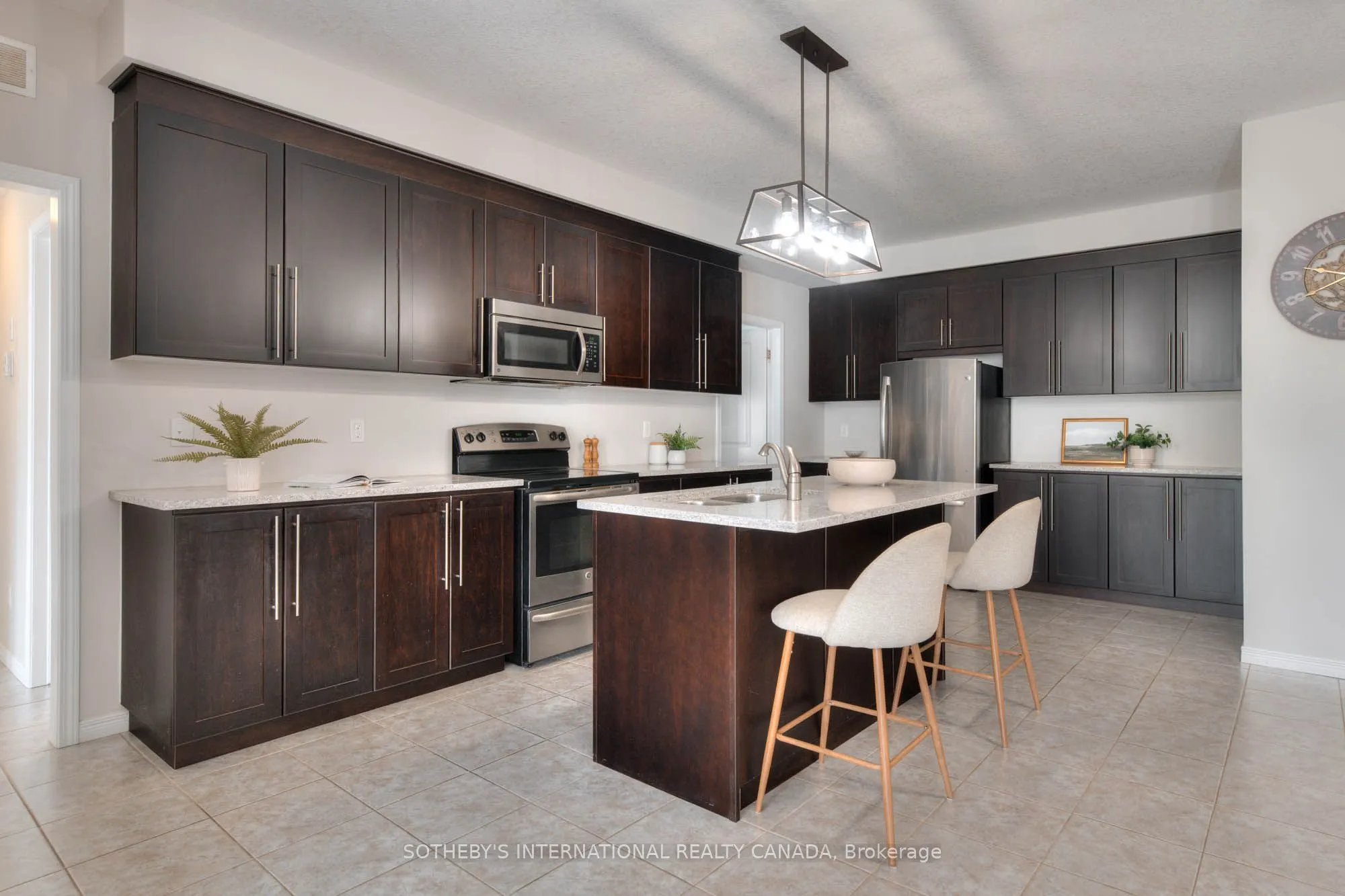 208 Jessica Crescent, #Unit # A