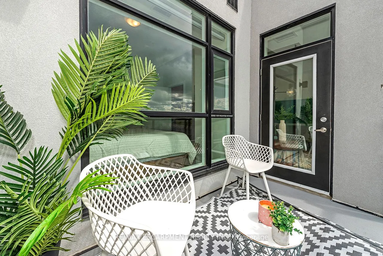 600 North Service Road, #606