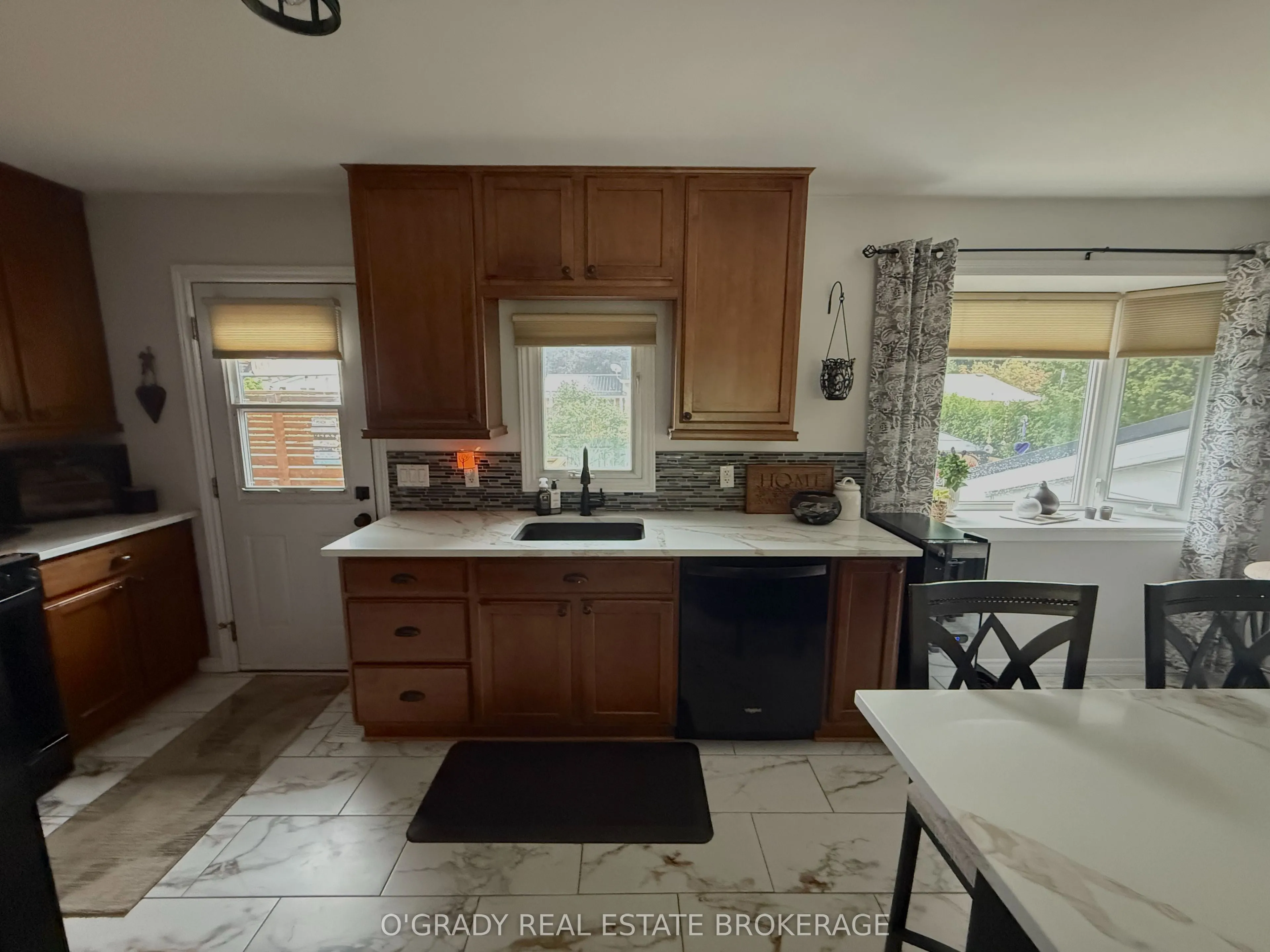 47 Meighen Crescent