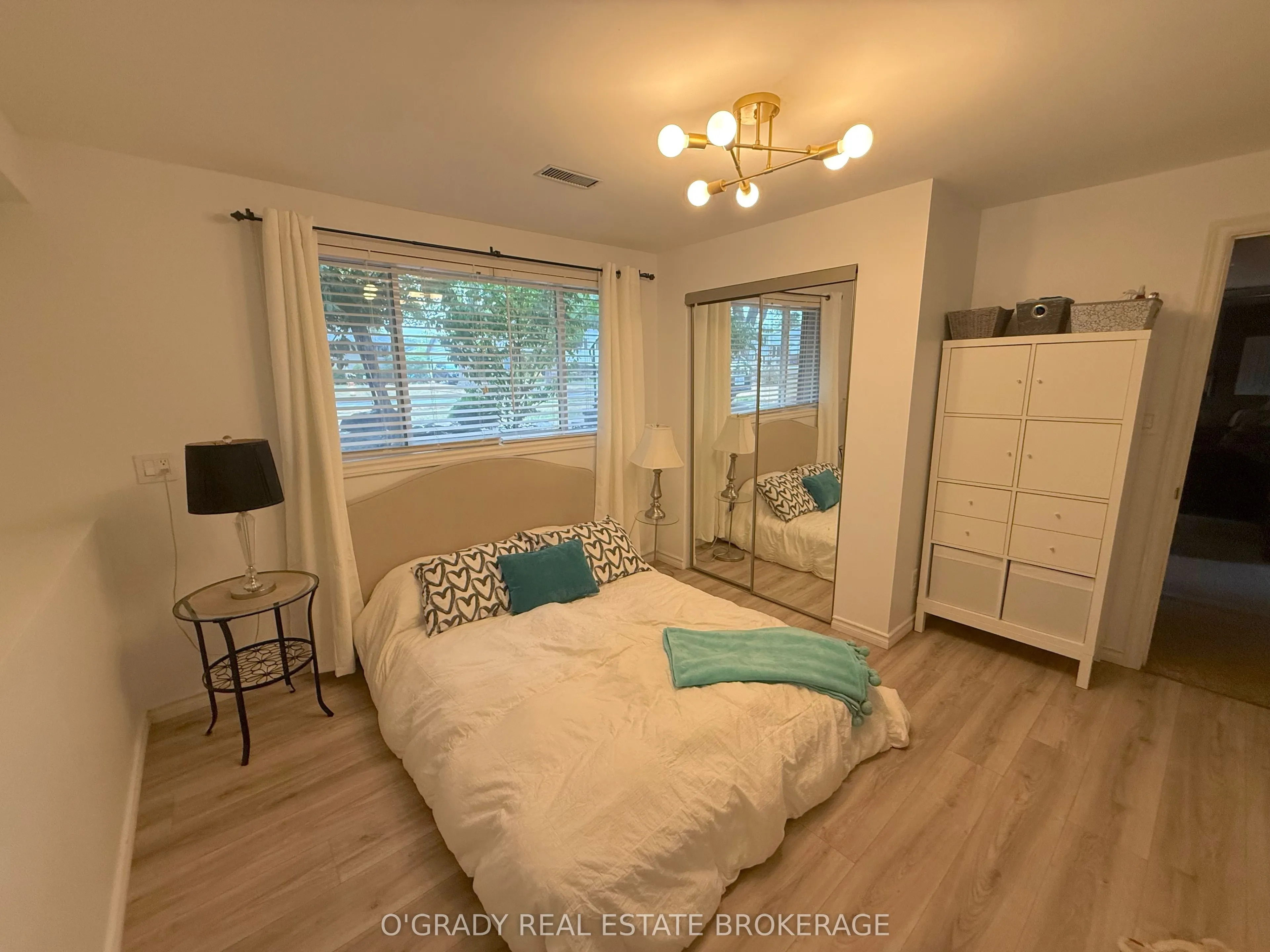 47 Meighen Crescent