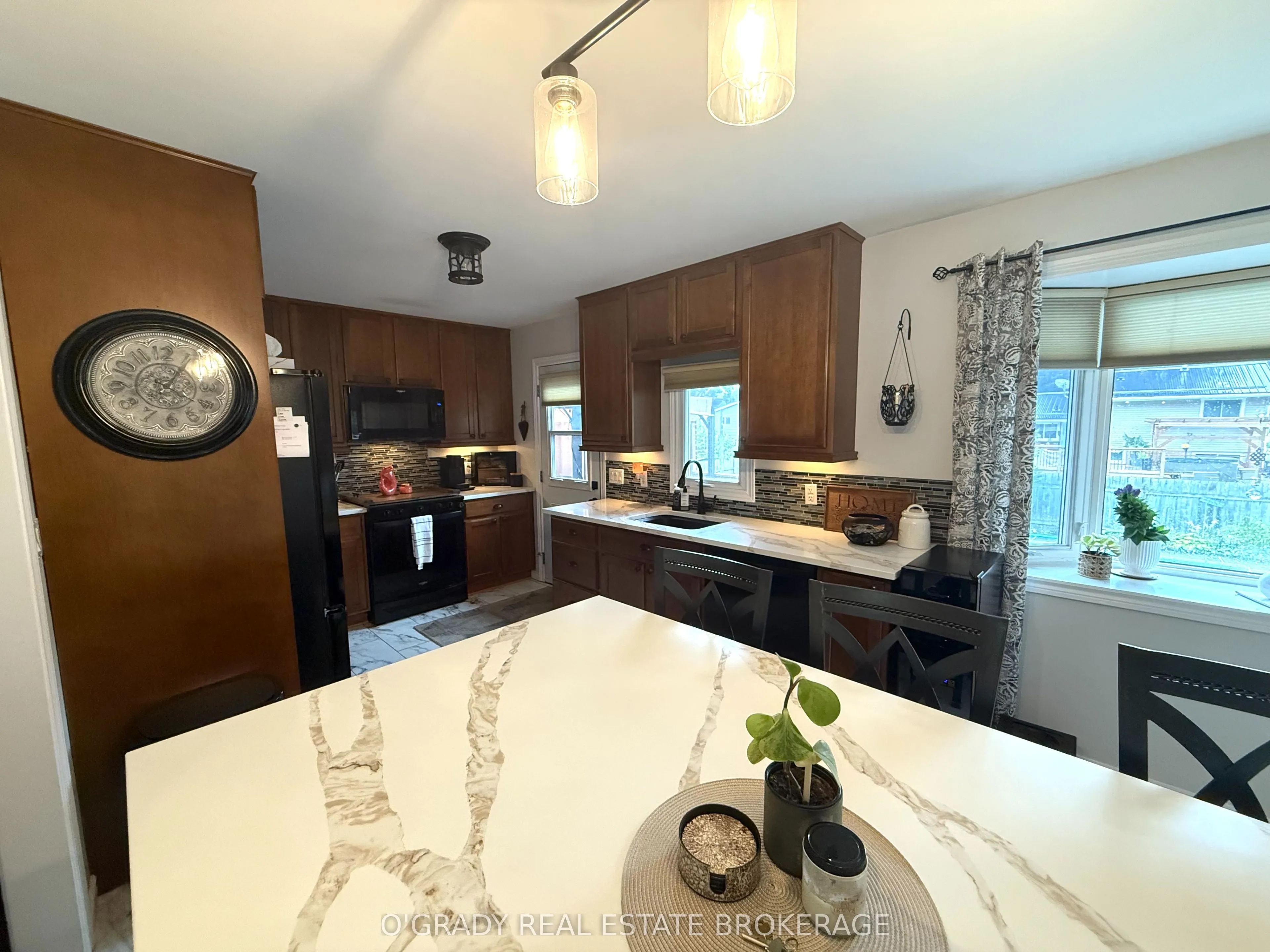 47 Meighen Crescent