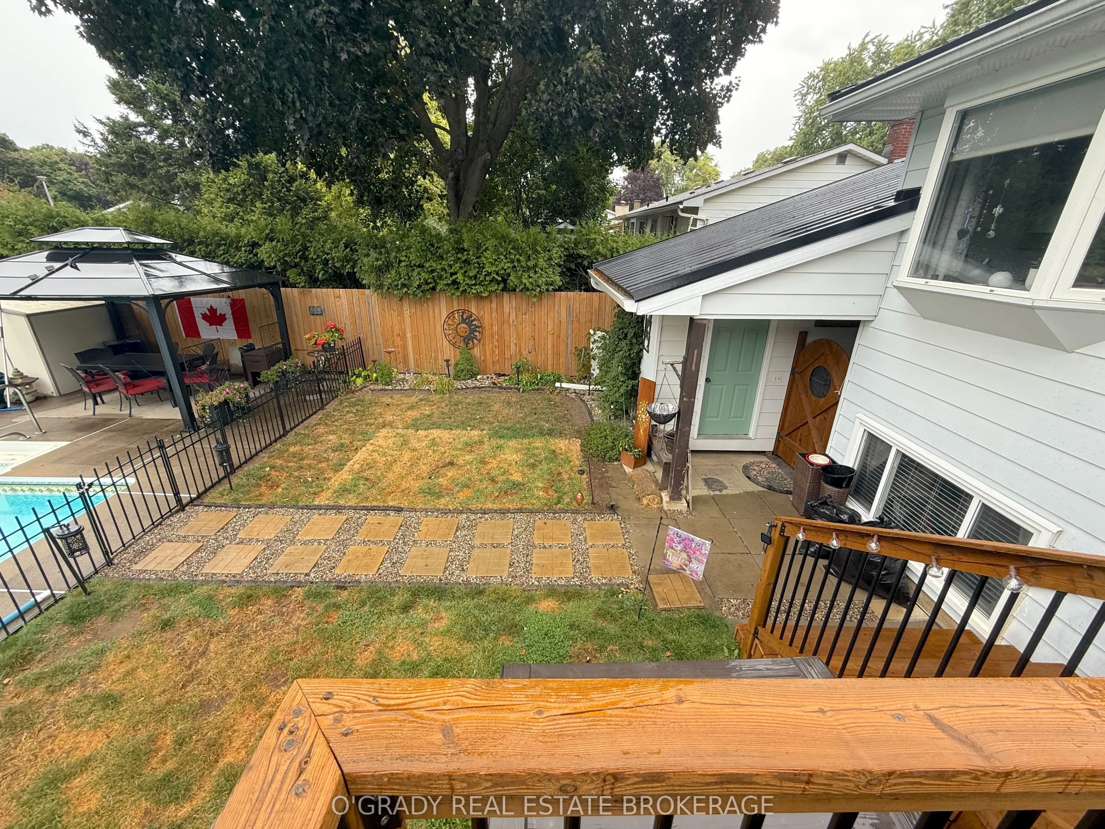 47 Meighen Crescent