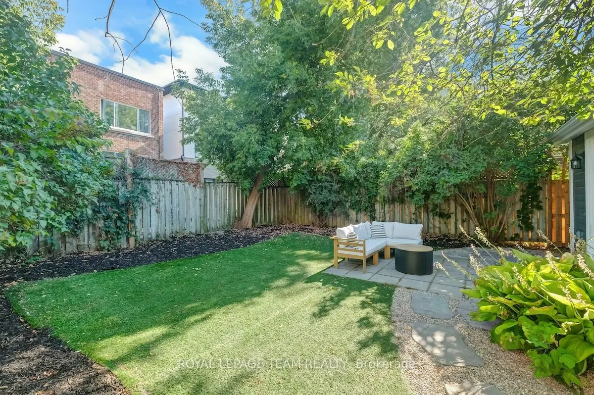 8 Pretoria Avenue