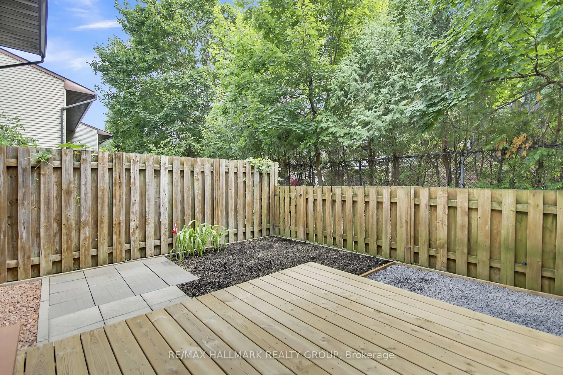 2570 SOUTHVALE Crescent, #113