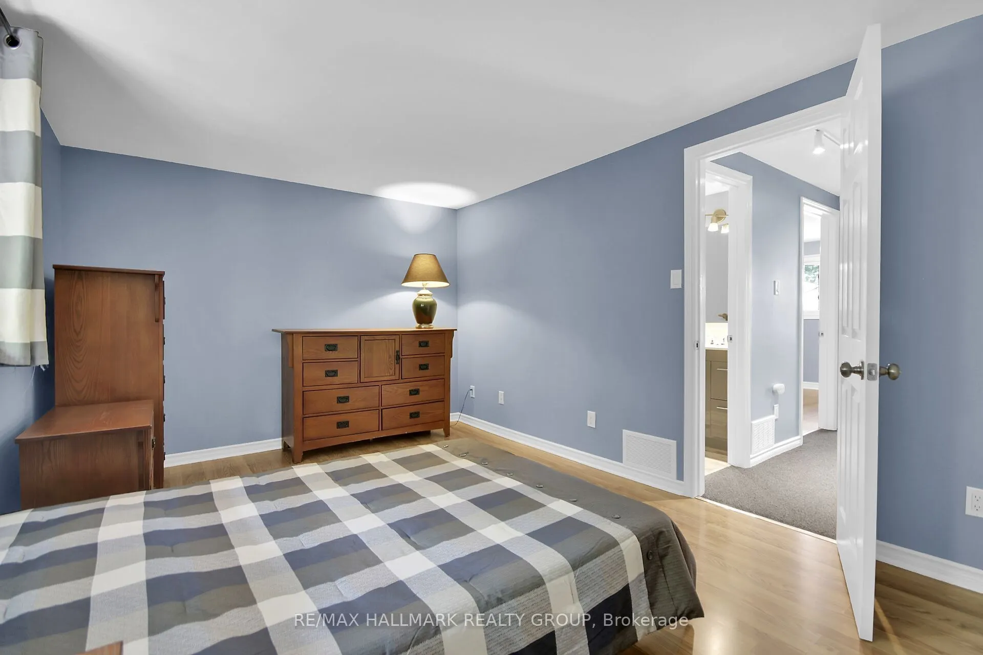 2570 SOUTHVALE Crescent, #113