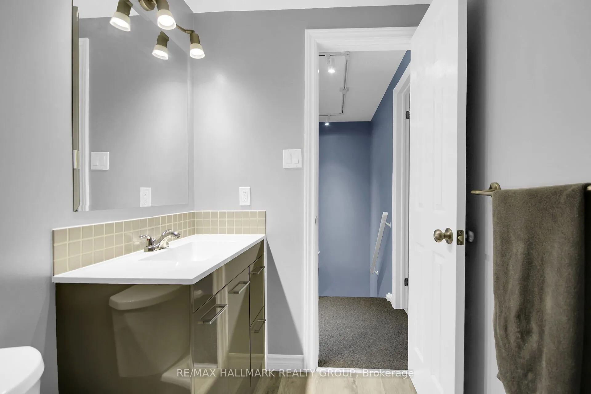 2570 SOUTHVALE Crescent, #113