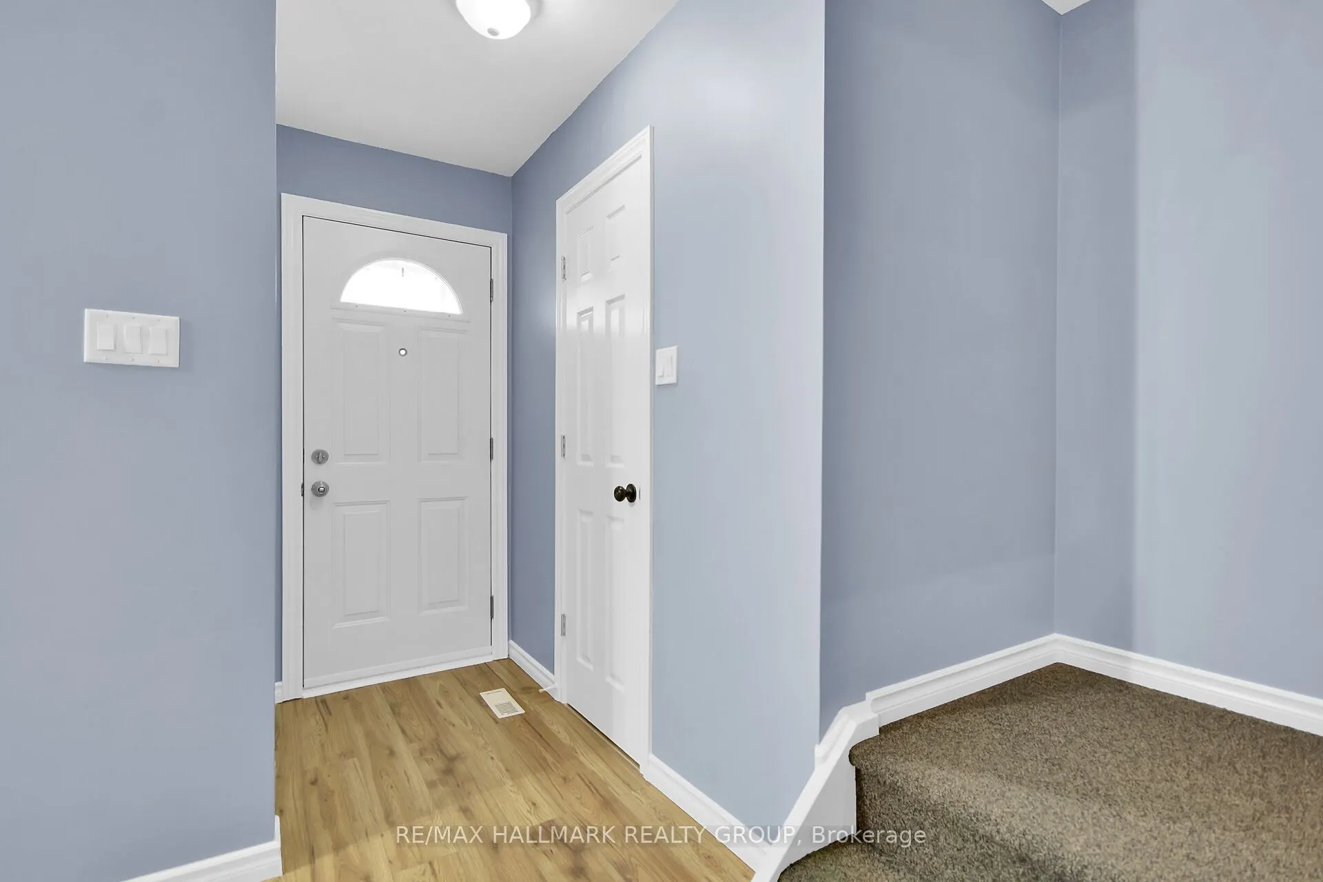 2570 SOUTHVALE Crescent, #113
