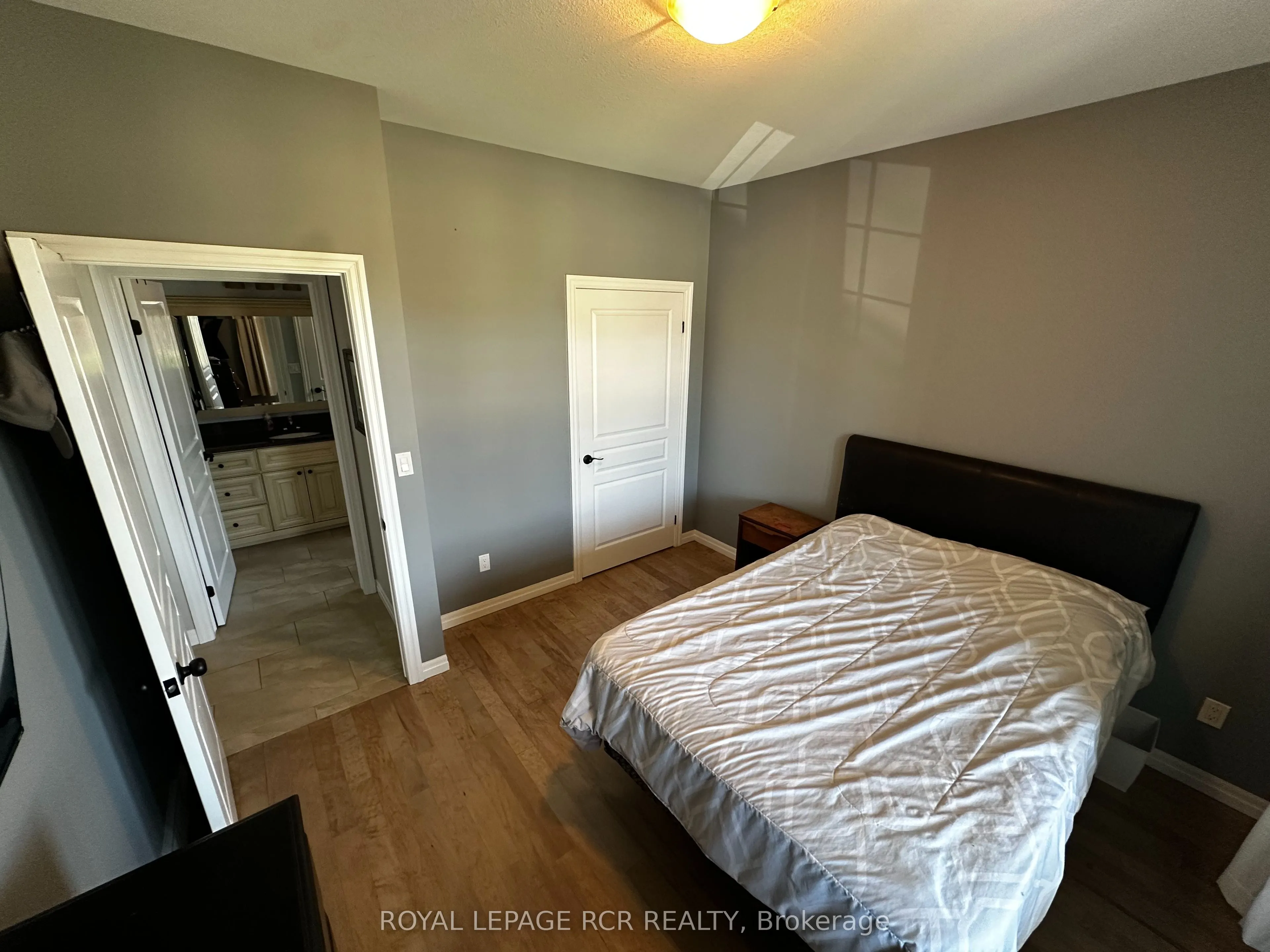 184 Ruby's Crescent E