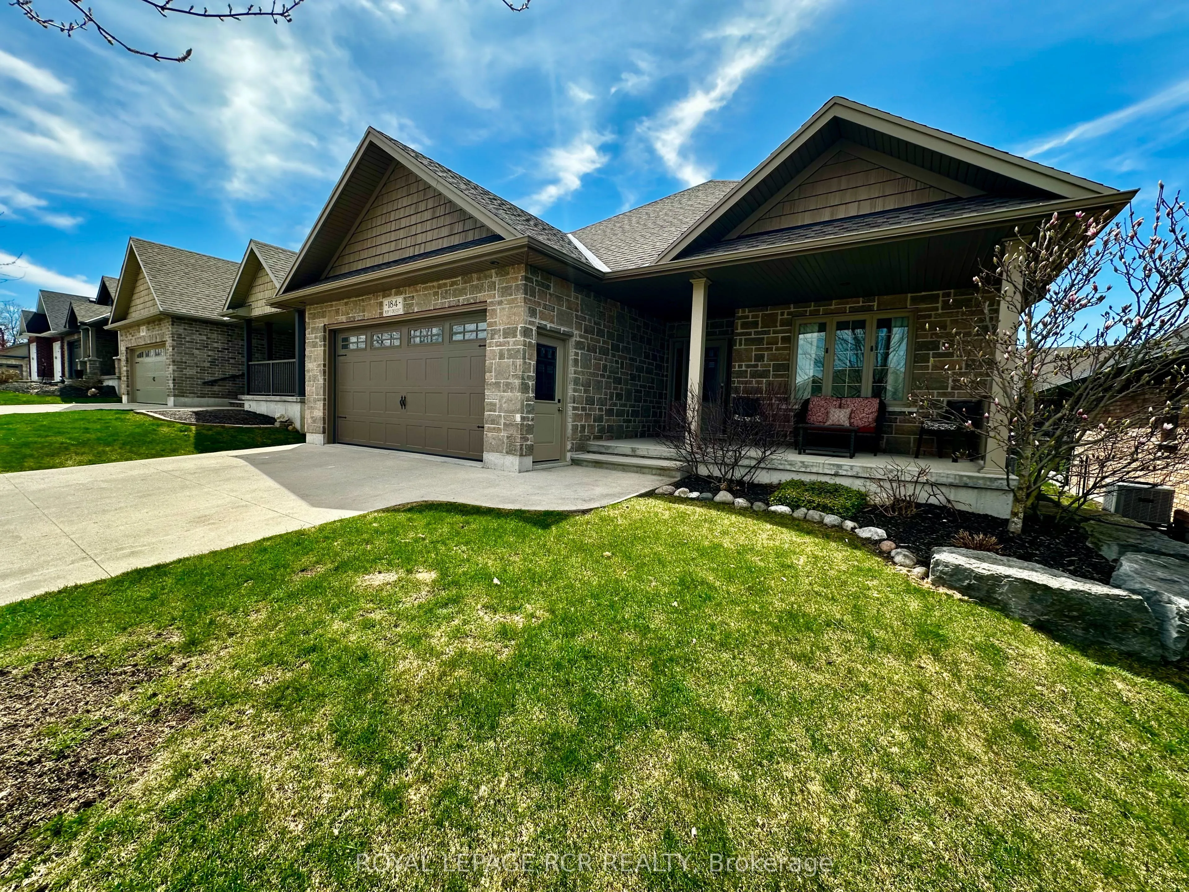 184 Ruby's Crescent E