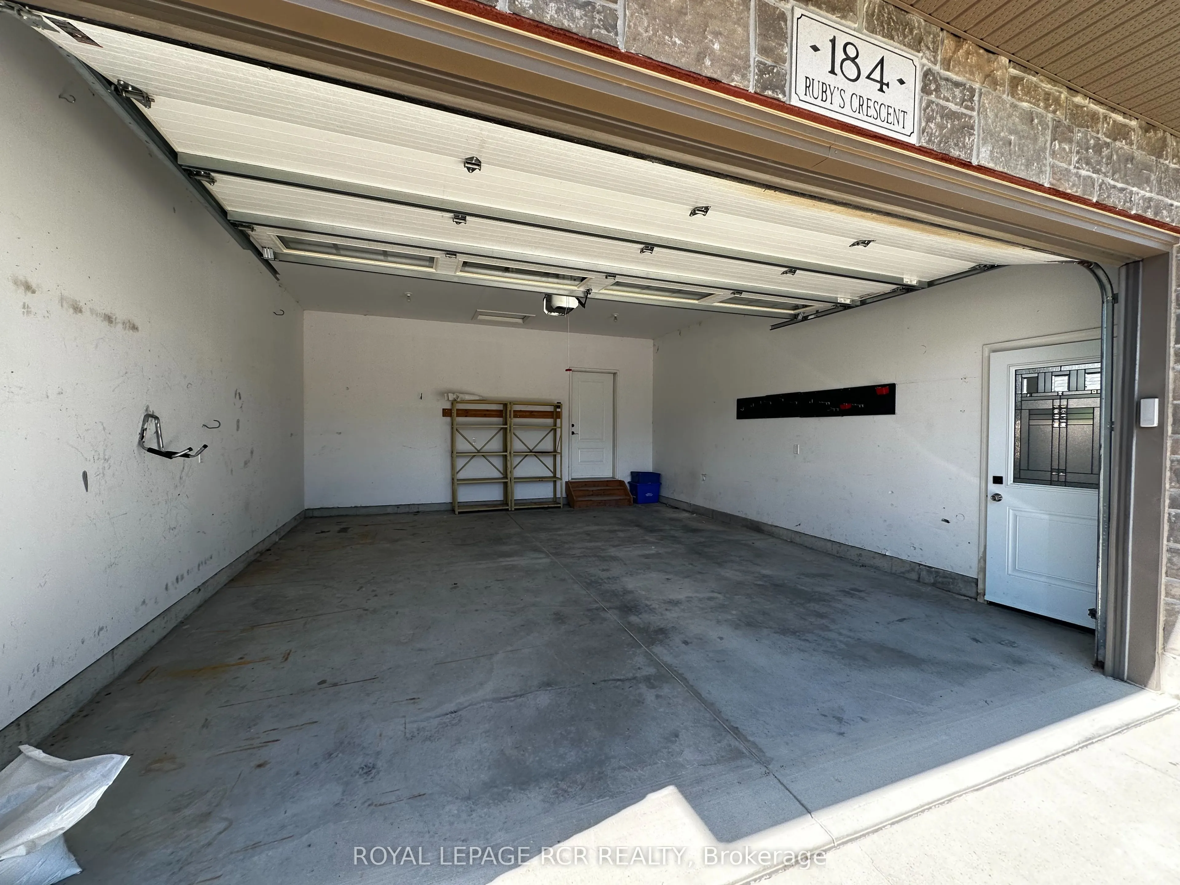 184 Ruby's Crescent E